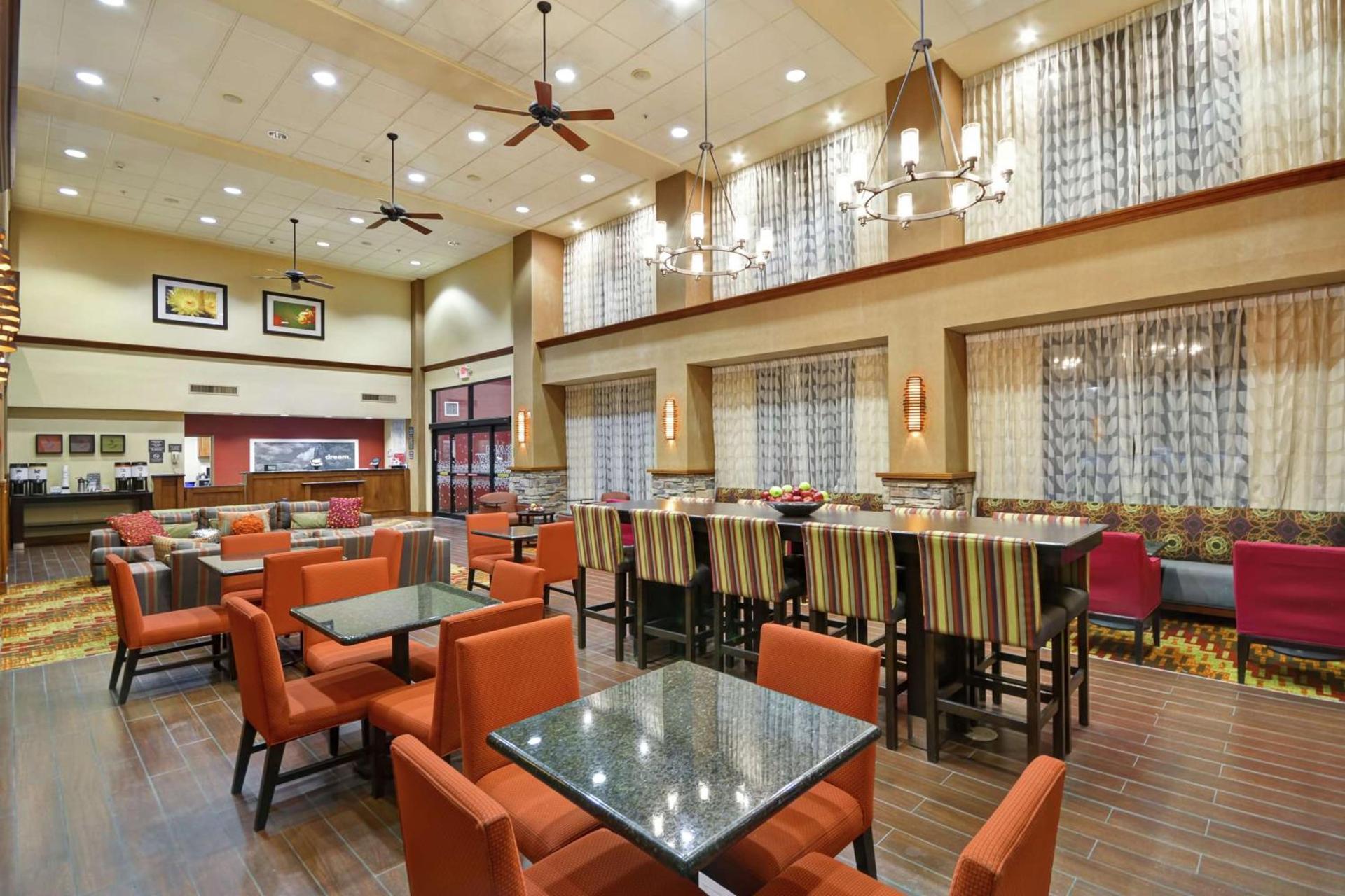 Hampton Inn & Suites Yuma photo 8