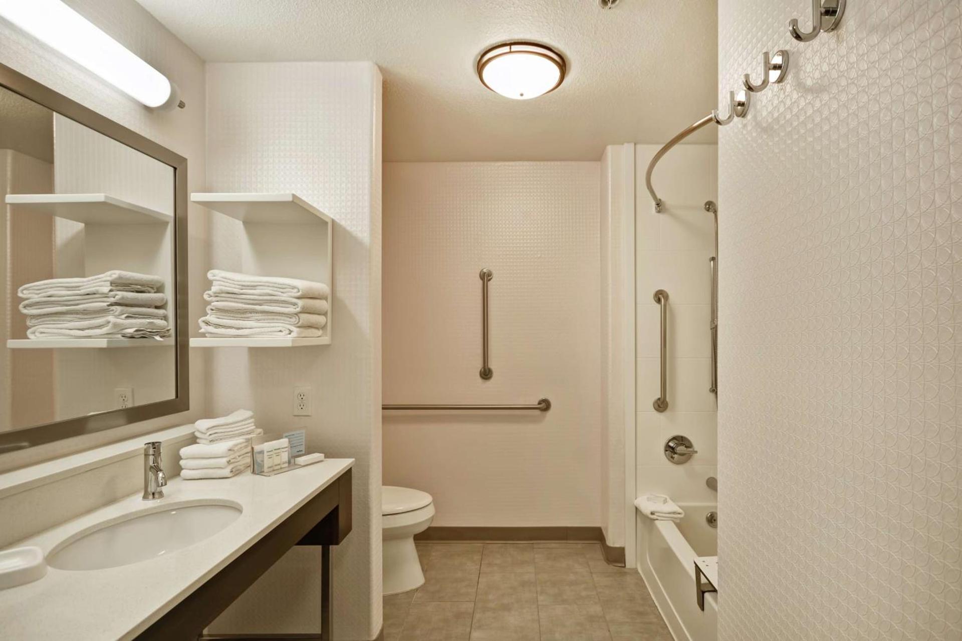 Hampton Inn & Suites Yuma photo 19