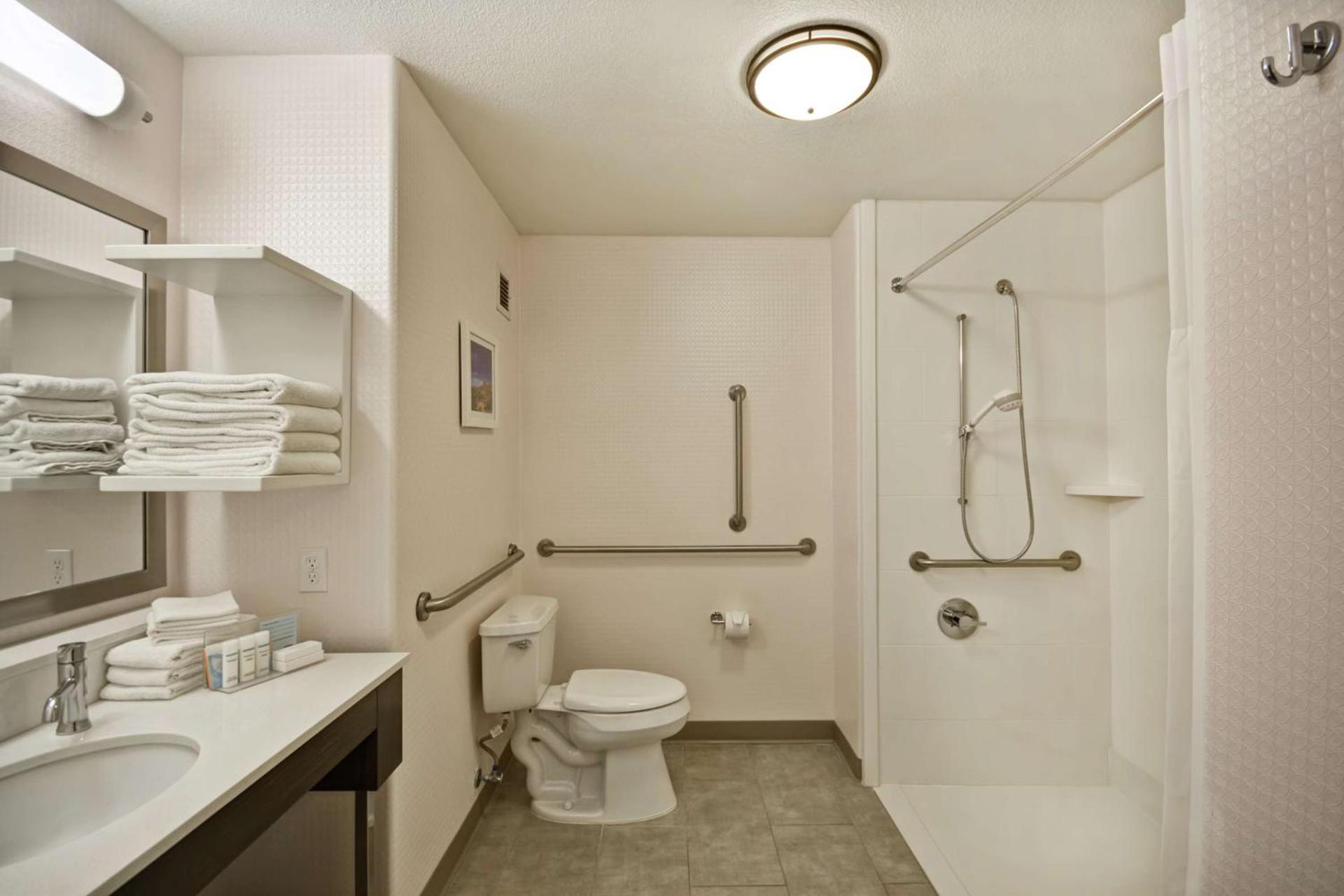 Hampton Inn & Suites Yuma photo 23