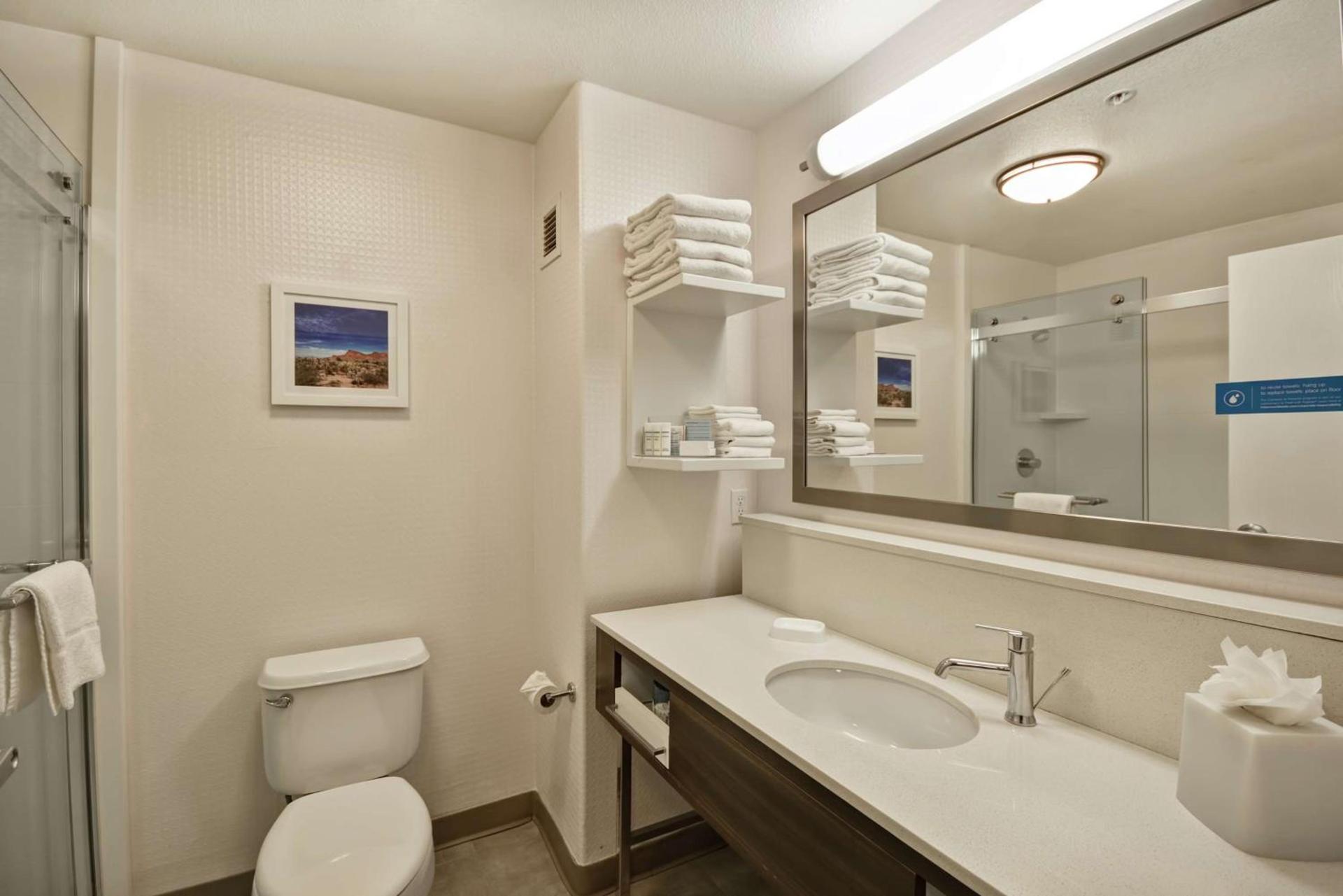 Hampton Inn & Suites Yuma photo 30