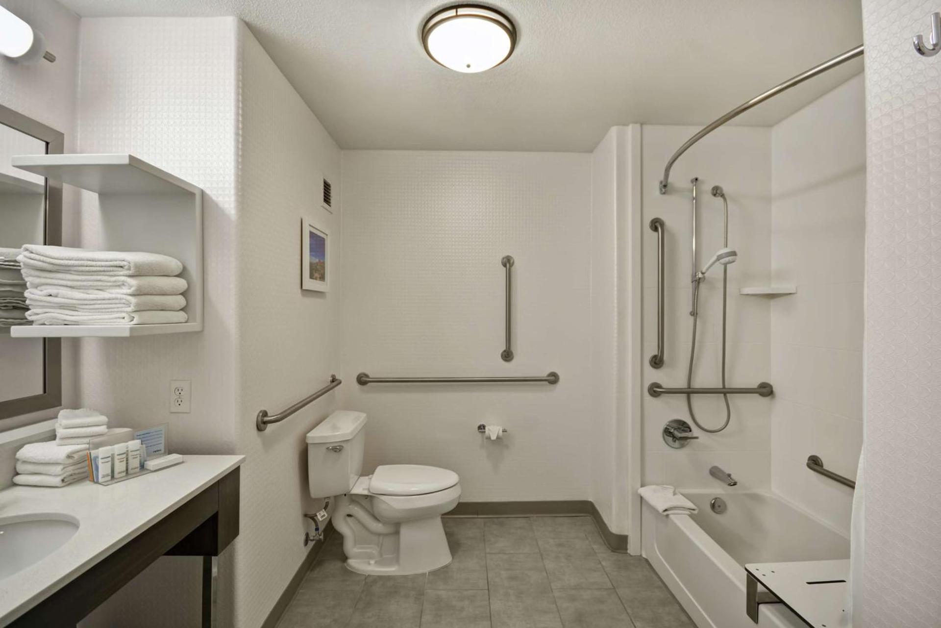 Hampton Inn & Suites Yuma photo 32
