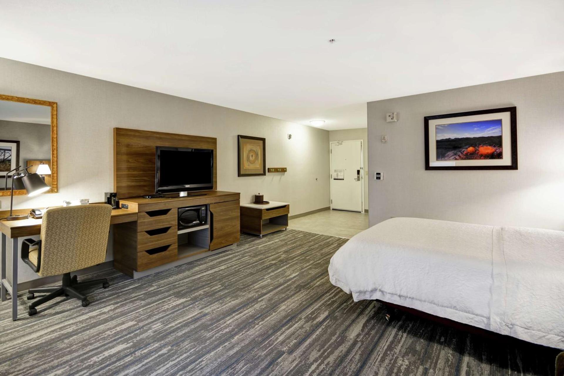Hampton Inn & Suites Yuma photo 40