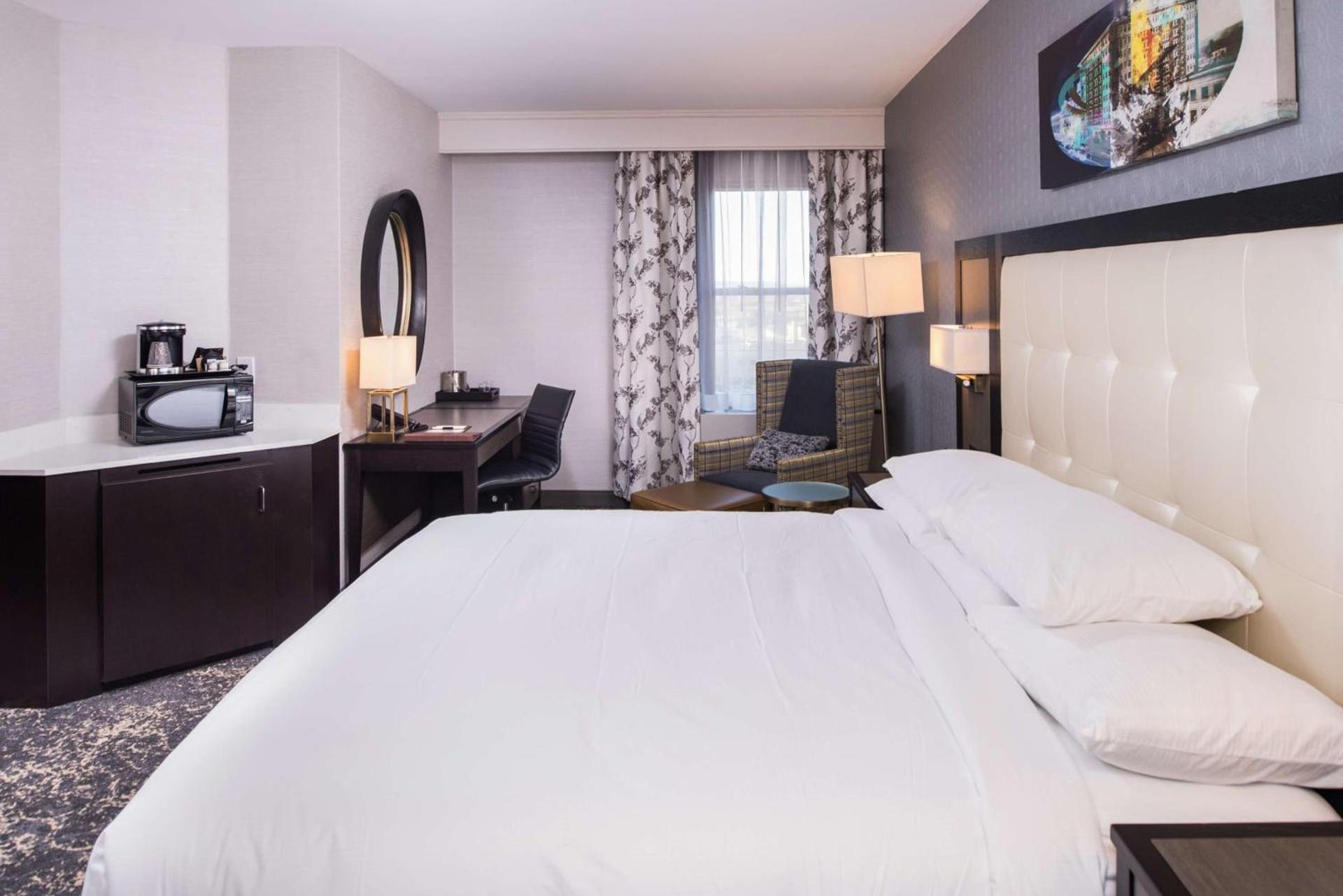 DoubleTree by Hilton Utica photo 29