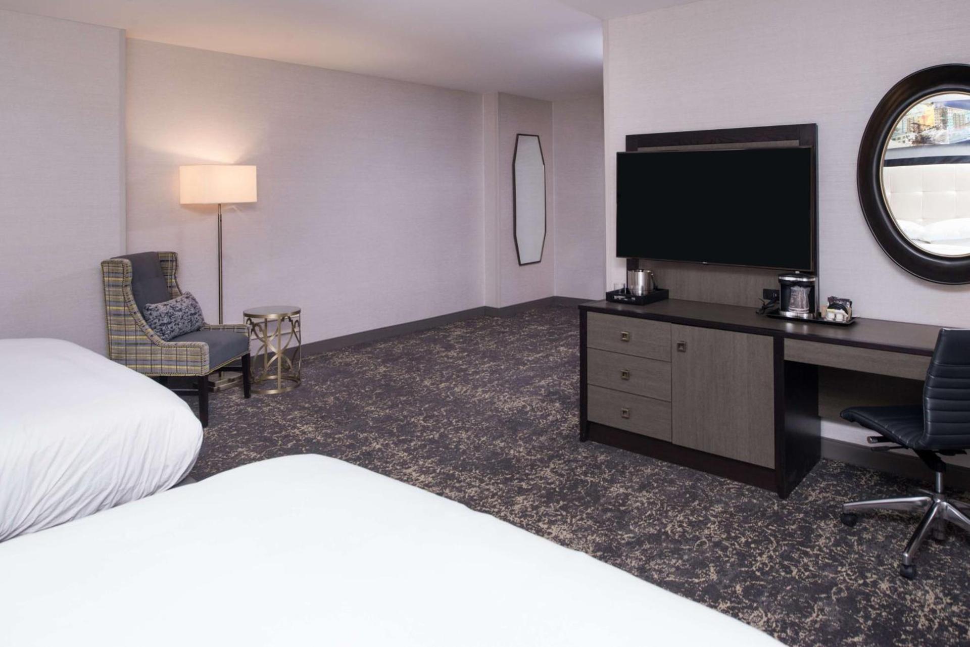 DoubleTree by Hilton Utica photo 47