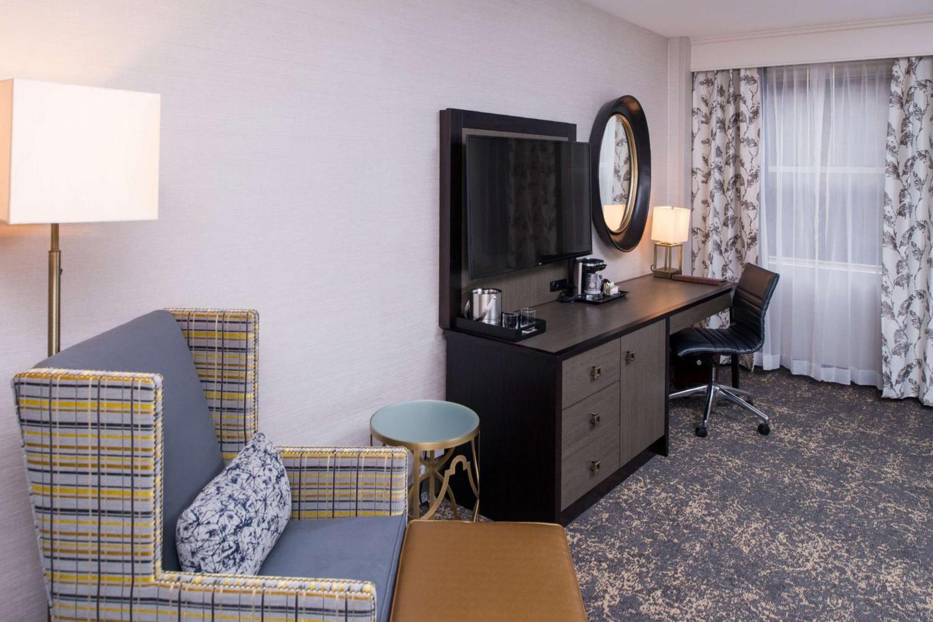 DoubleTree by Hilton Utica photo 59