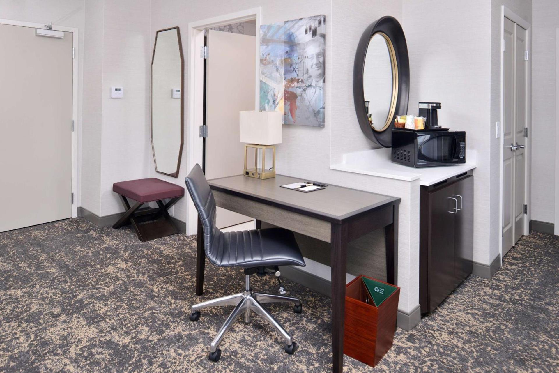 DoubleTree by Hilton Utica photo 61