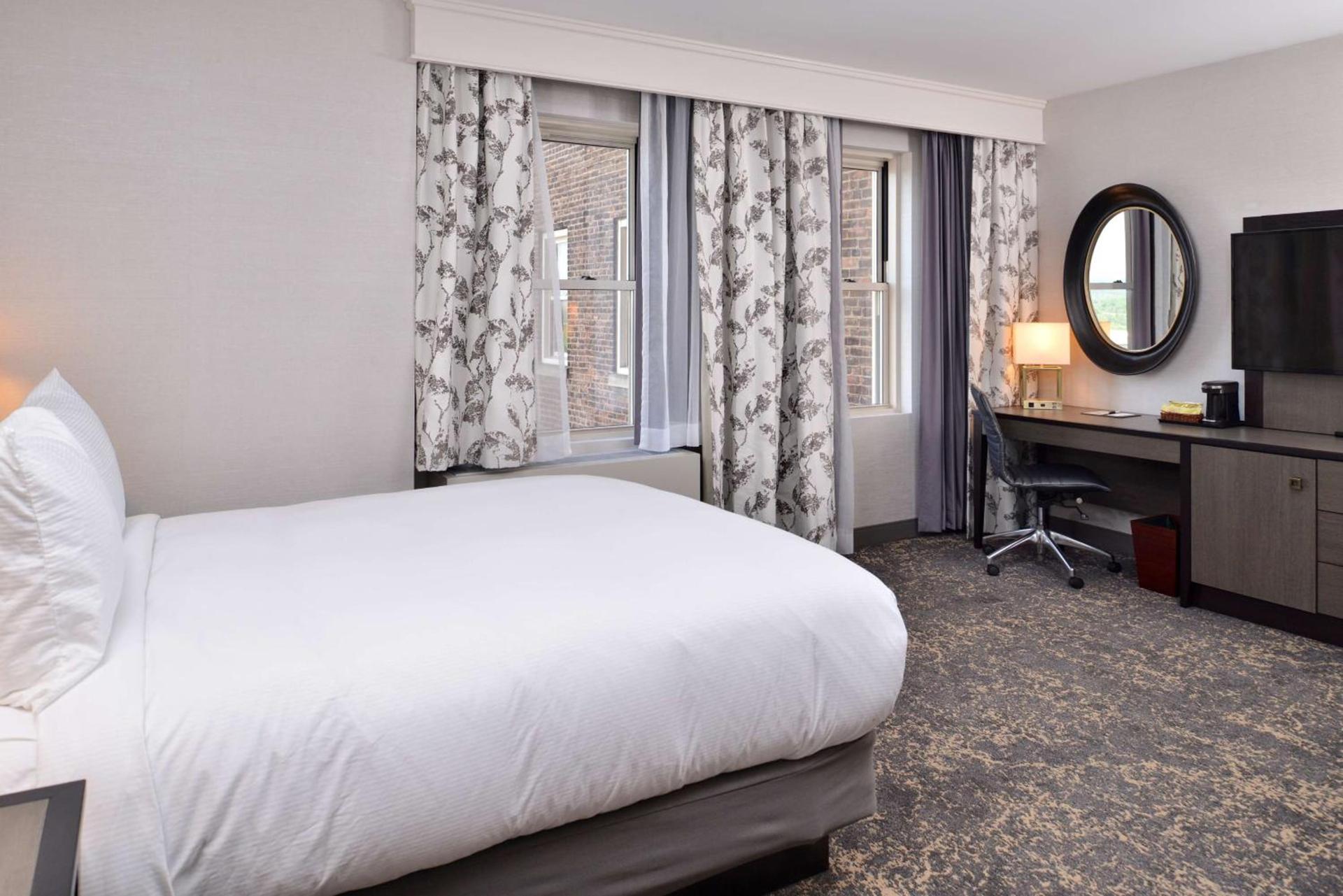 DoubleTree by Hilton Utica photo 65