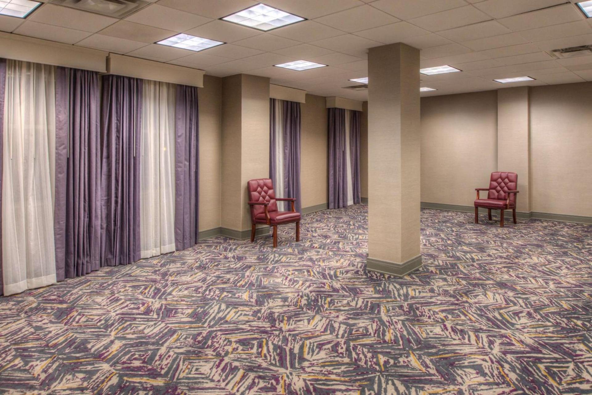 DoubleTree by Hilton Utica photo 82