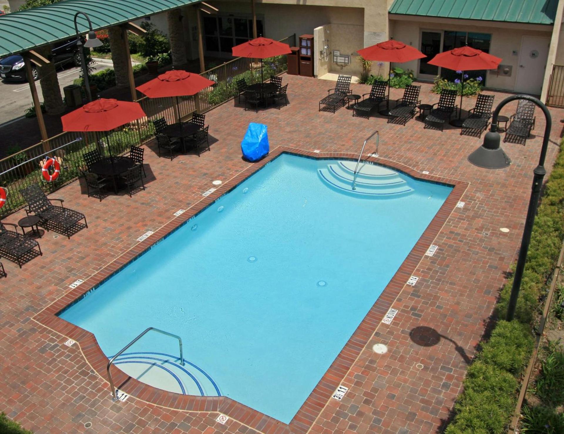 Hampton Inn Channel Islands Harbor photo 11