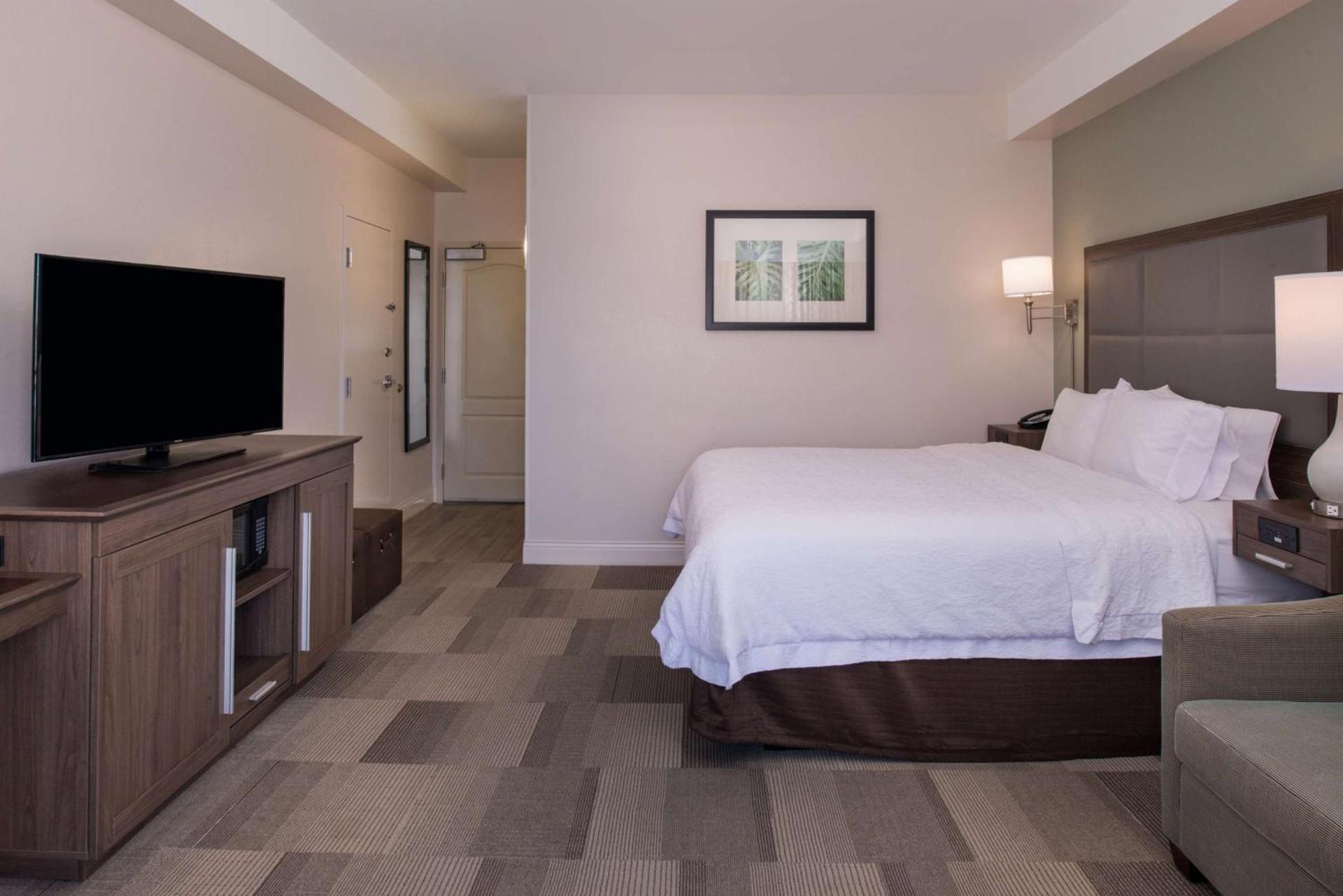 Hampton Inn Channel Islands Harbor photo 37