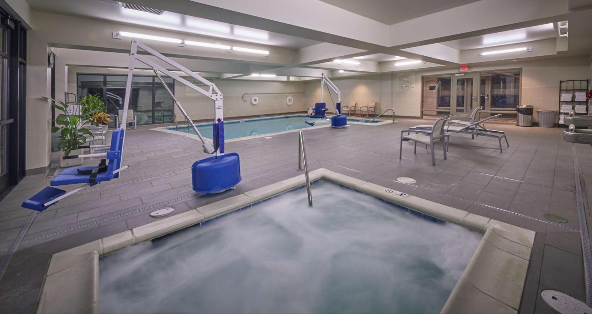 Hampton Inn & Suites Hood River photo 8