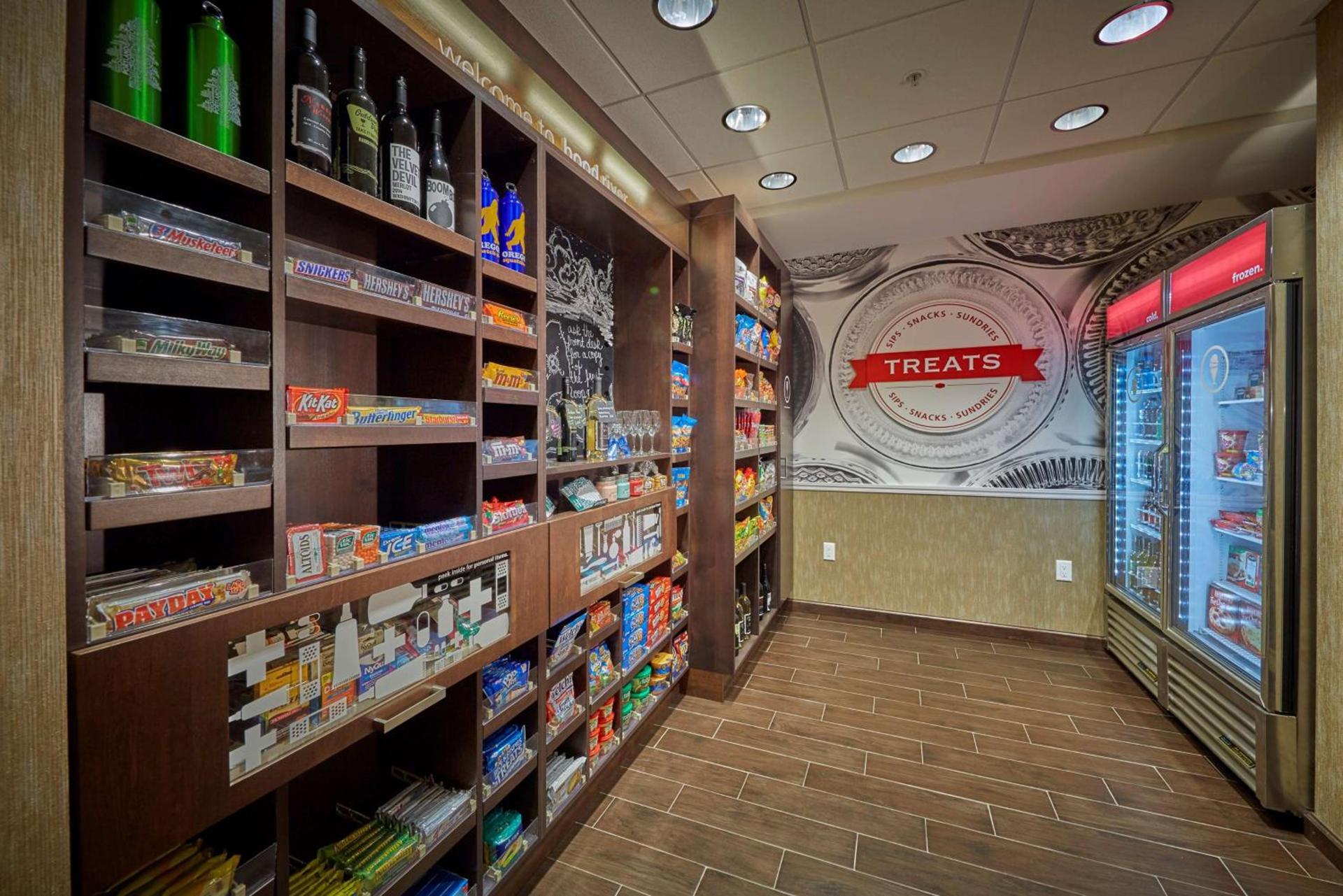 Hampton Inn & Suites Hood River photo 10