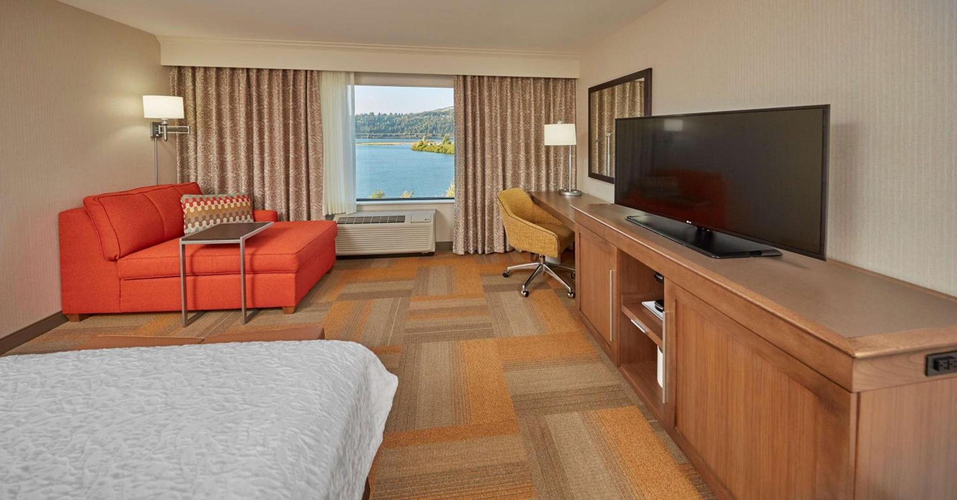 Hampton Inn & Suites Hood River photo 16