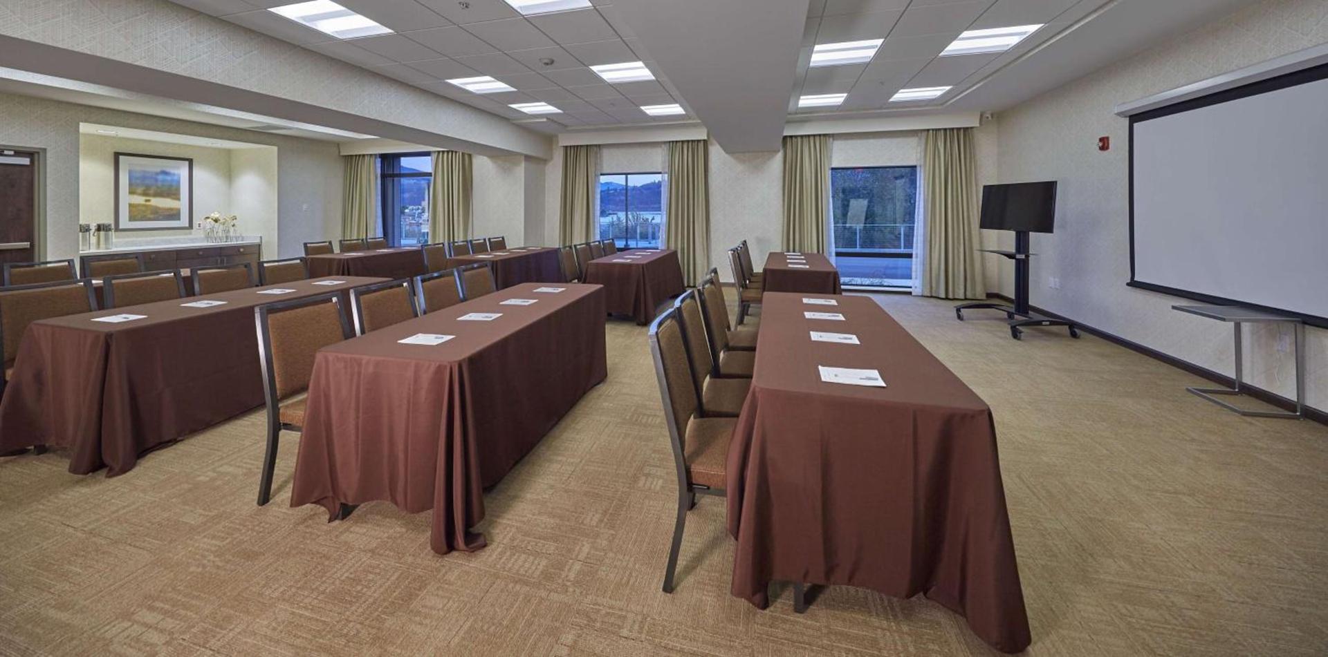 Hampton Inn & Suites Hood River photo 23