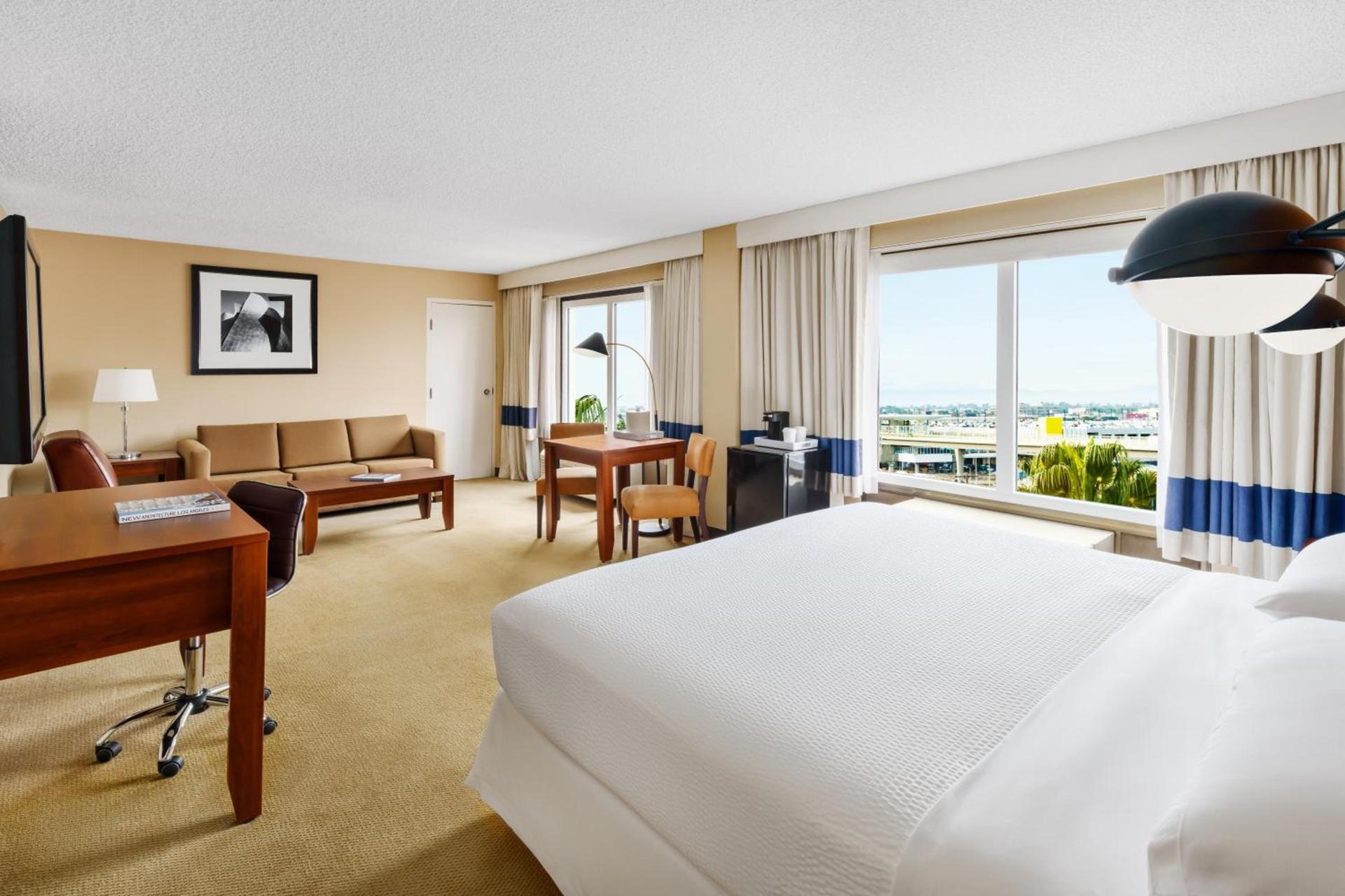 Four Points by Sheraton Los Angeles International Airport photo 4