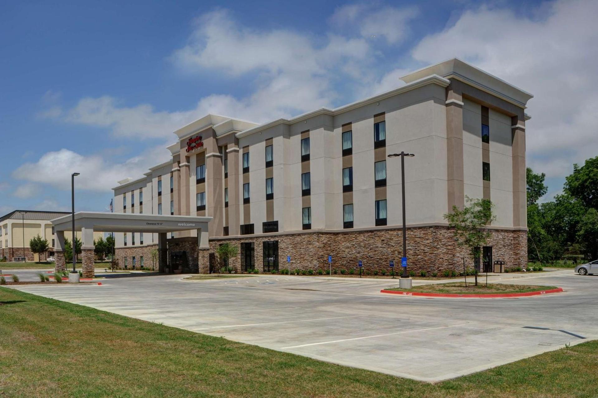 Hampton Inn & Suites Ardmore photo 3