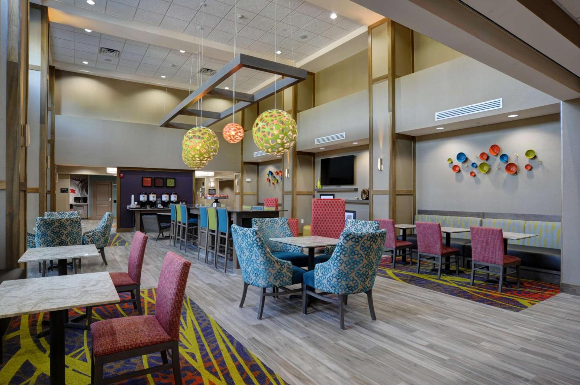 Hampton Inn & Suites Ardmore photo 11