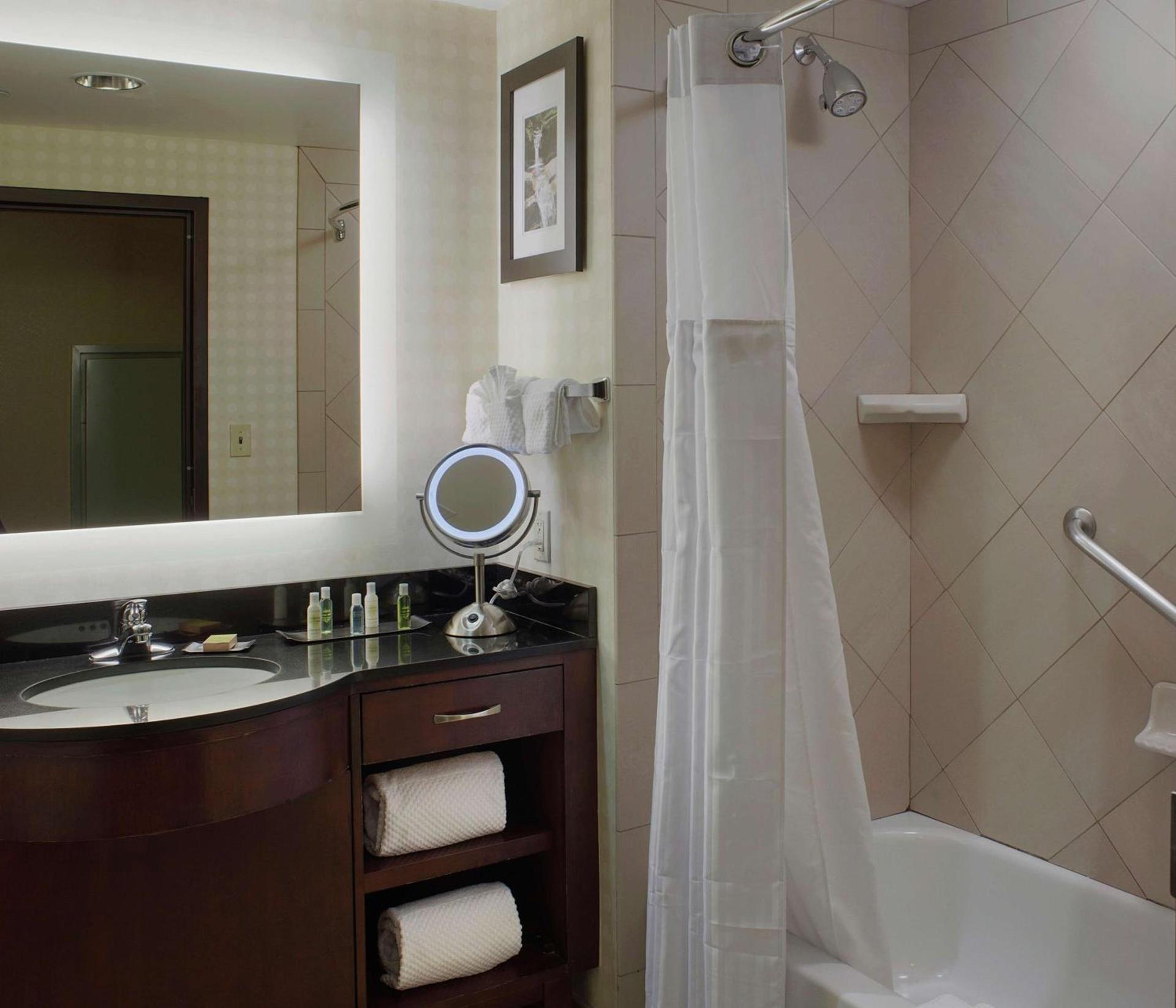 DoubleTree Suites by Hilton Bentonville photo 21