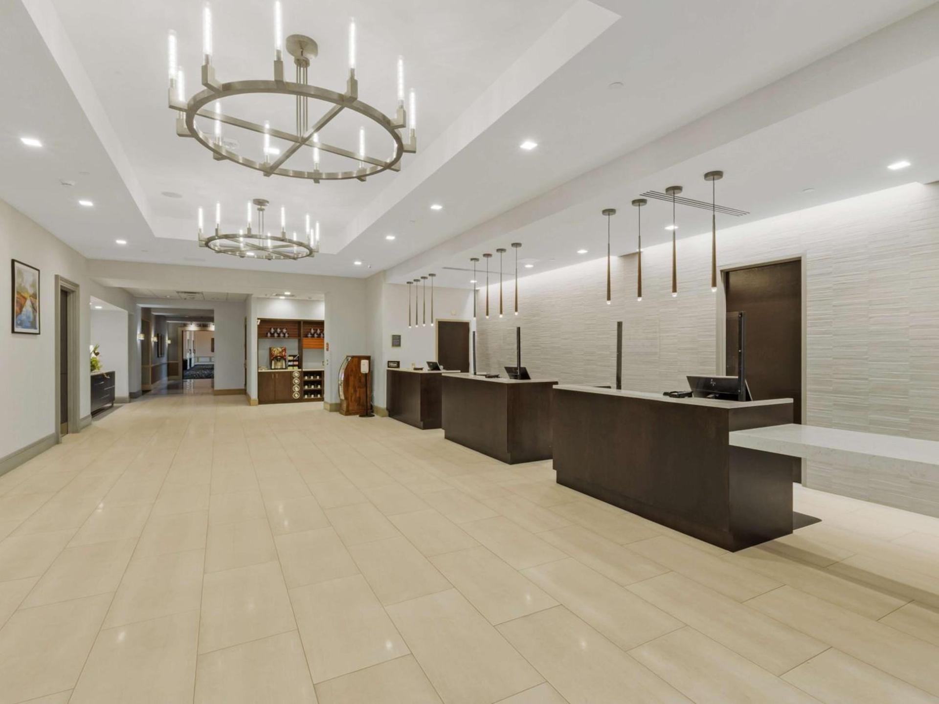 DoubleTree by Hilton Charlottesville photo 5