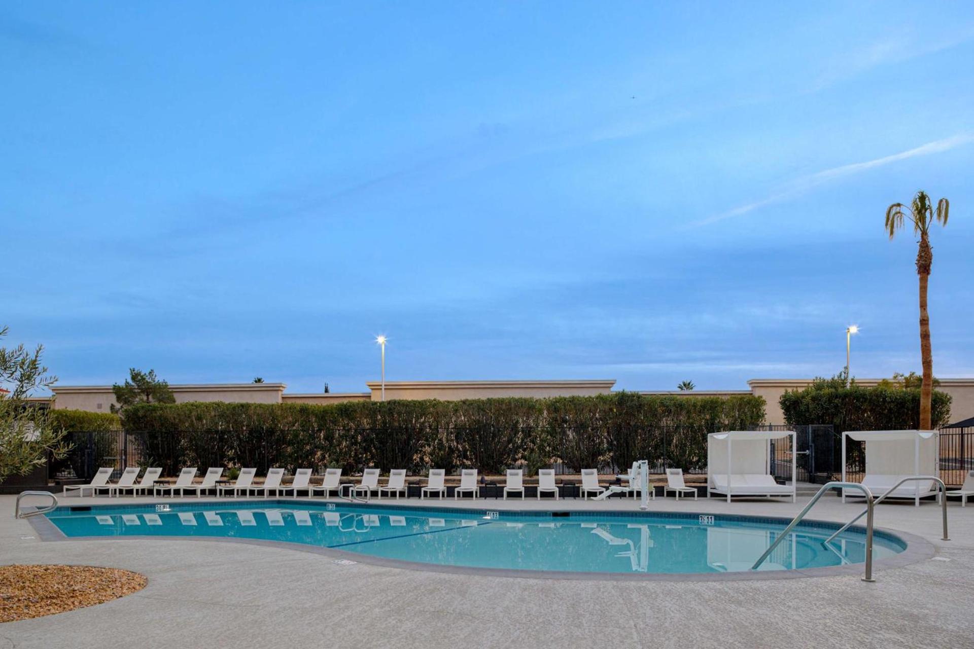 Doubletree By Hilton Palmdale, Ca photo 17