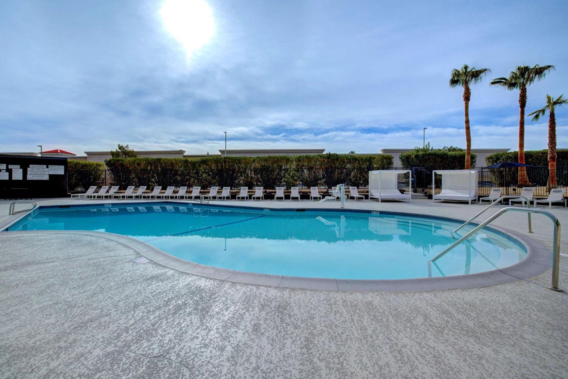 Doubletree By Hilton Palmdale, Ca photo 19
