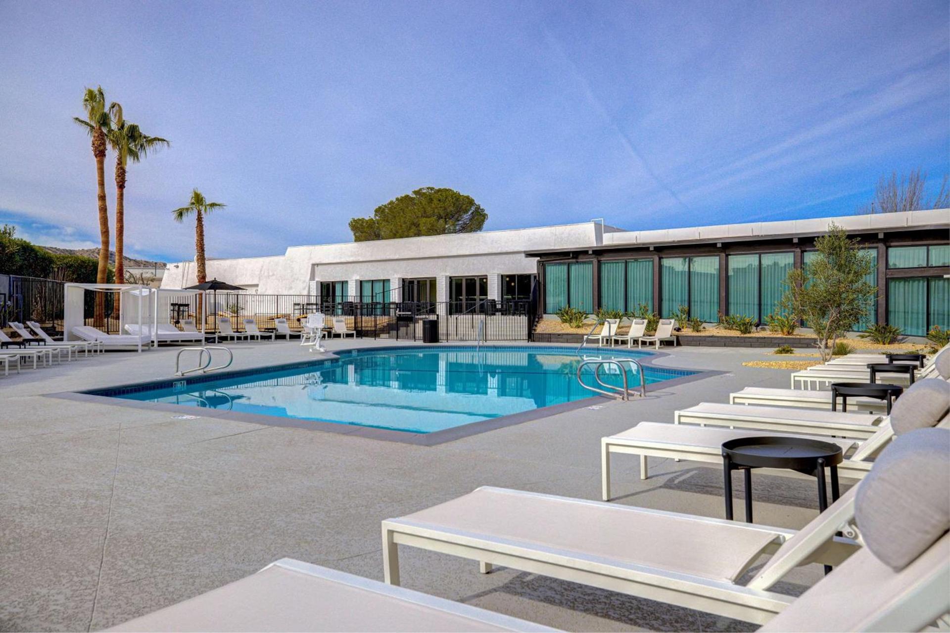 Doubletree By Hilton Palmdale, Ca photo 20