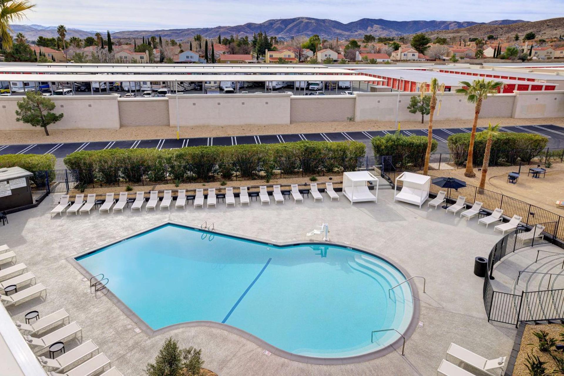 Doubletree By Hilton Palmdale, Ca photo 23