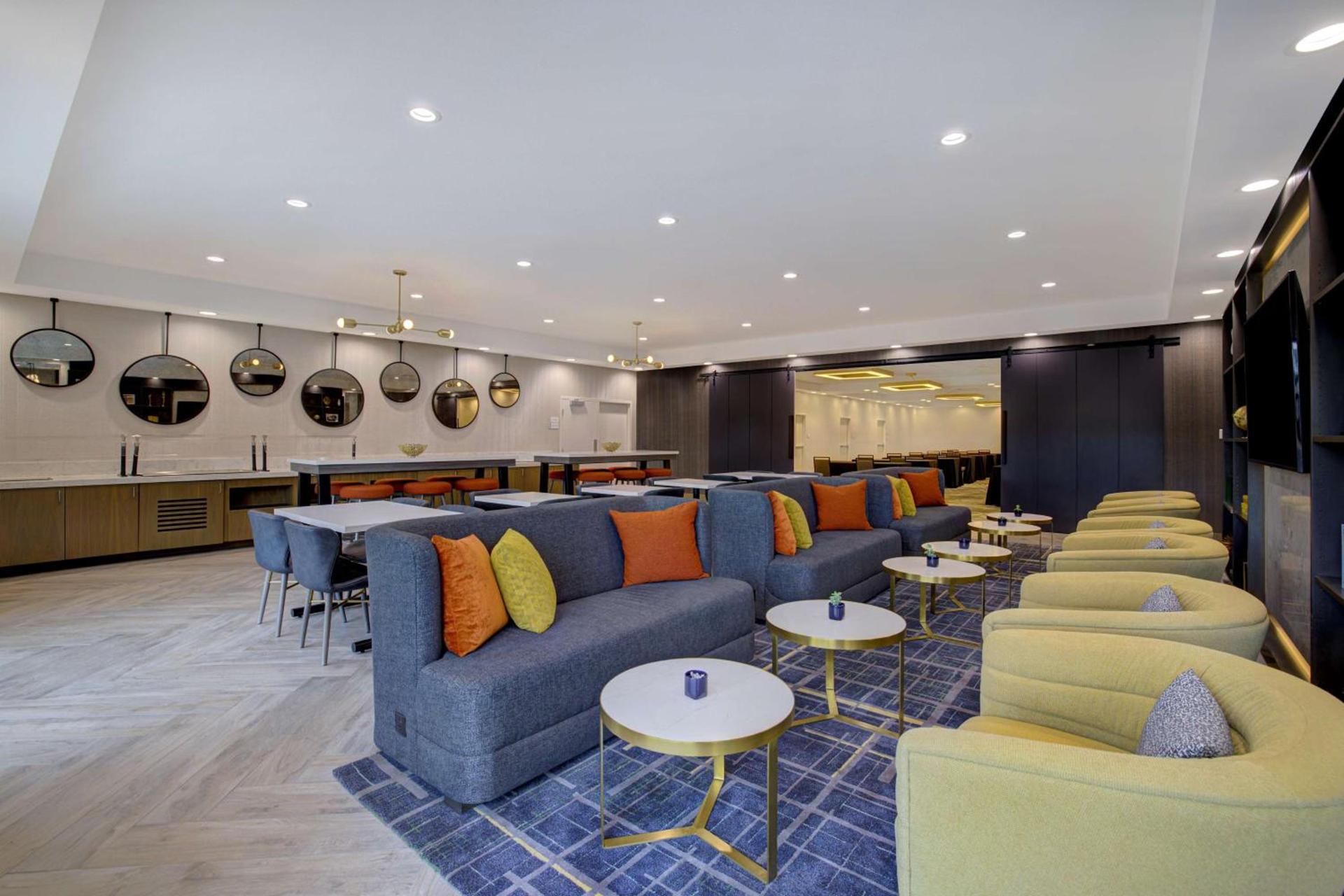 Doubletree By Hilton Palmdale, Ca photo 35
