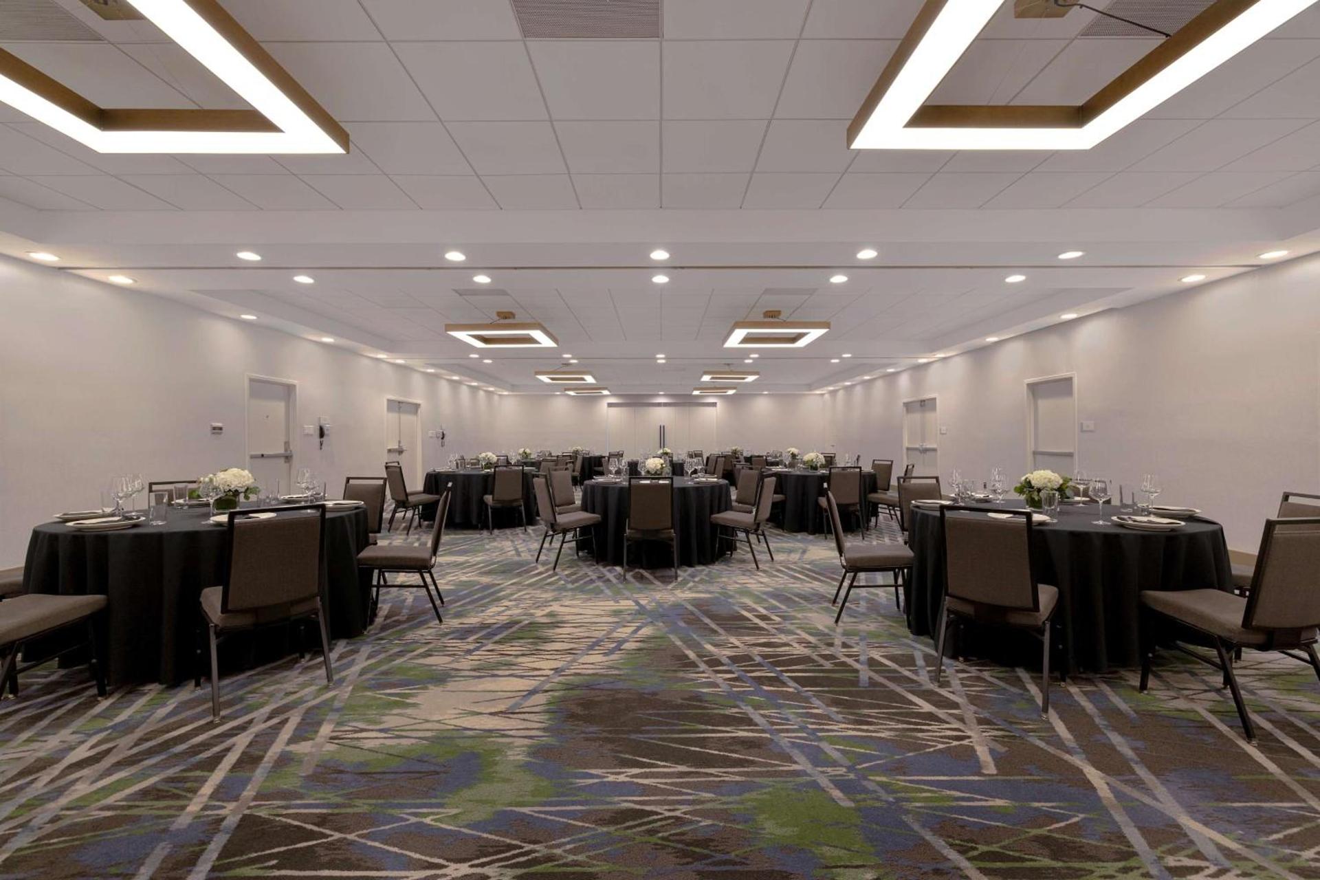 Doubletree By Hilton Palmdale, Ca photo 73