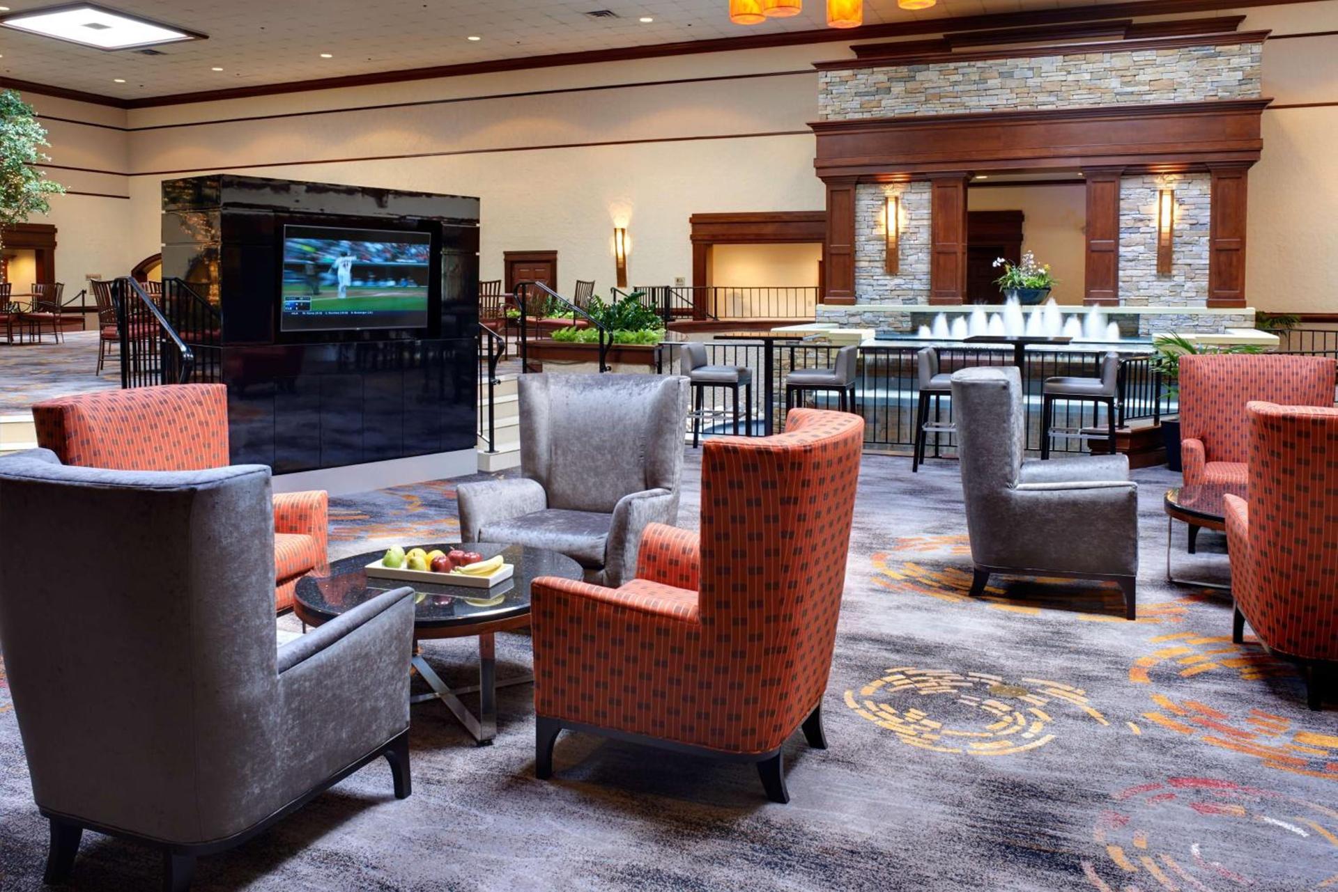 DoubleTree by Hilton Dearborn photo 4