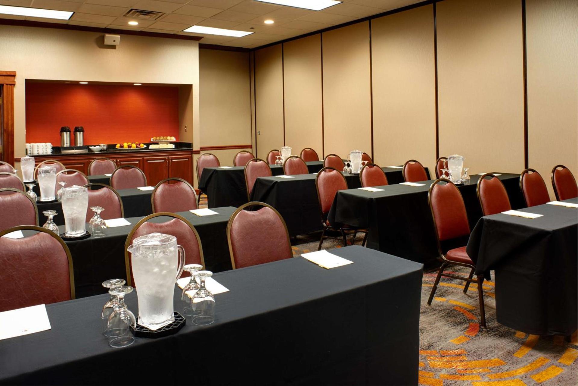 DoubleTree by Hilton Dearborn photo 33