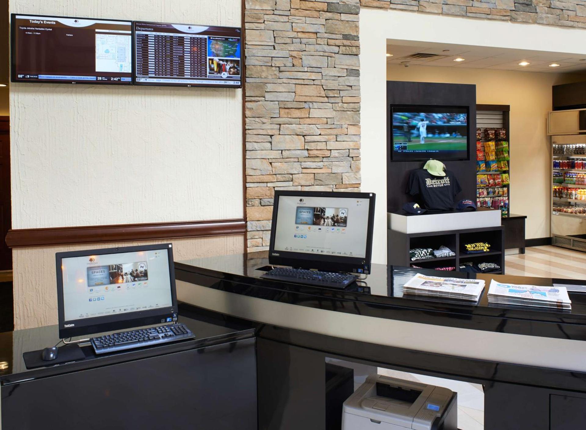 DoubleTree by Hilton Dearborn photo 38