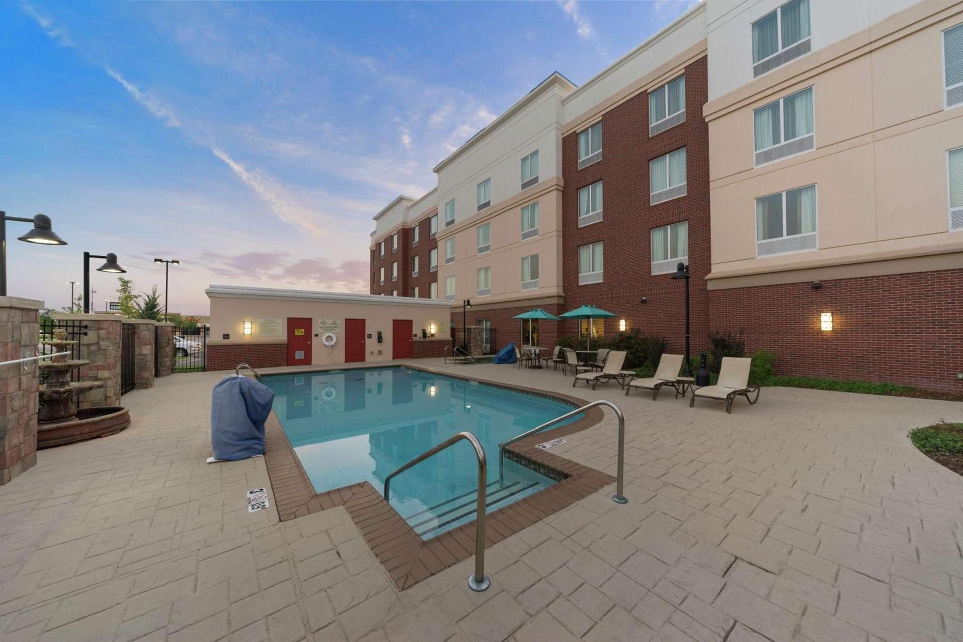 Hilton Garden Inn Lawton-Fort Sill photo 12