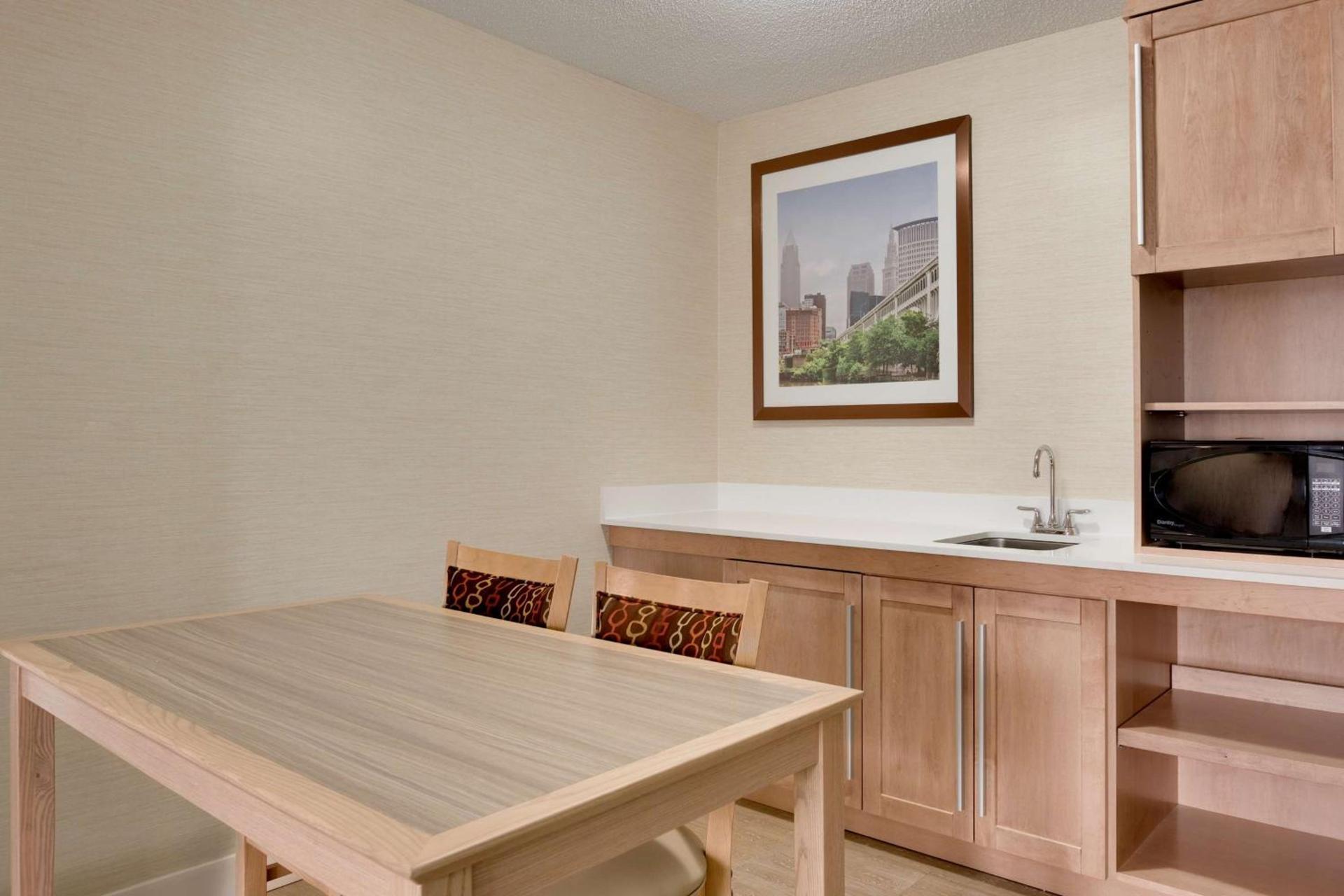 Hampton Inn & Suites Cleveland-Independence photo 3