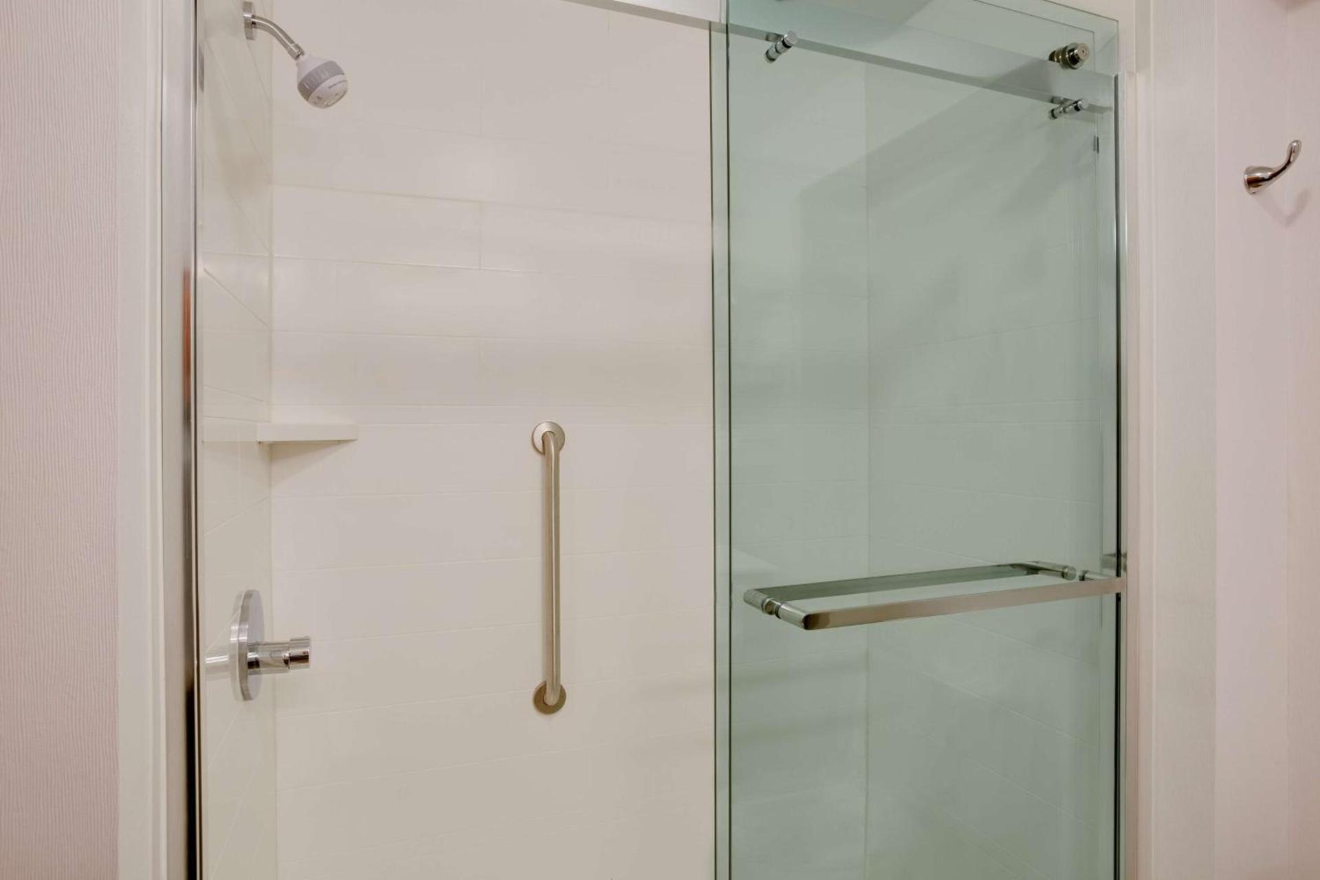 Hampton Inn & Suites Cleveland-Independence photo 10