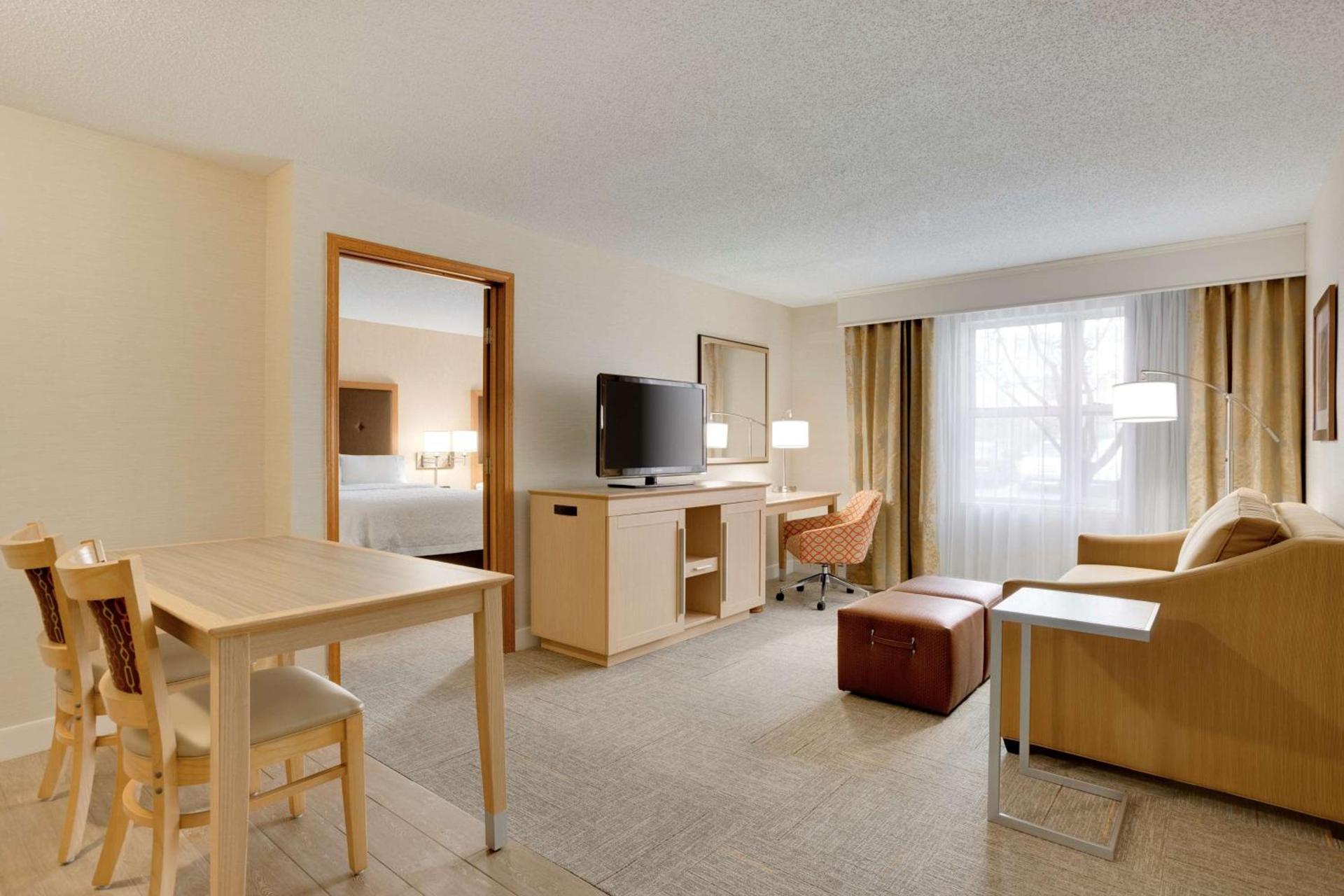 Hampton Inn & Suites Cleveland-Independence photo 14