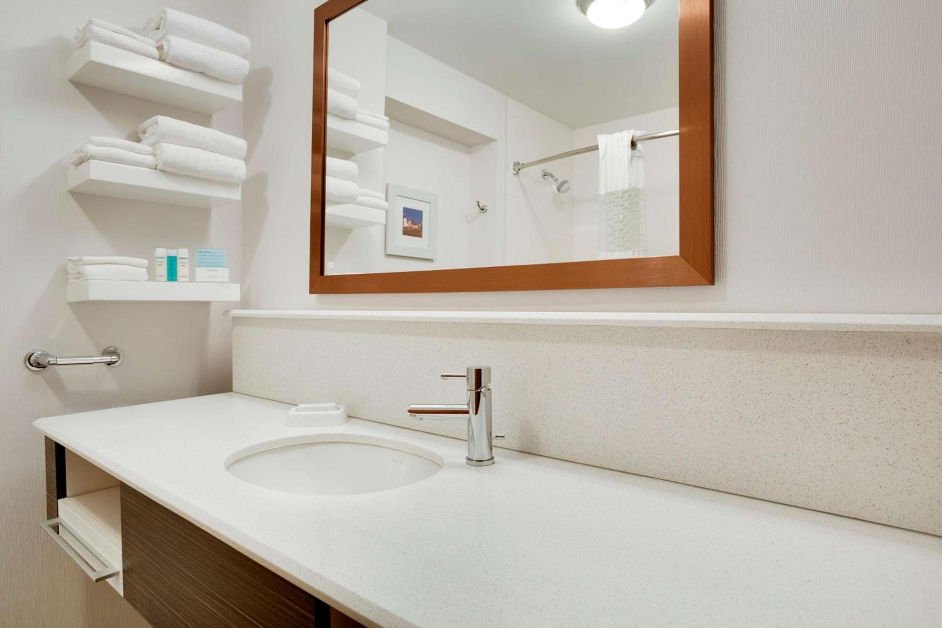 Hampton Inn & Suites Cleveland-Independence photo 21