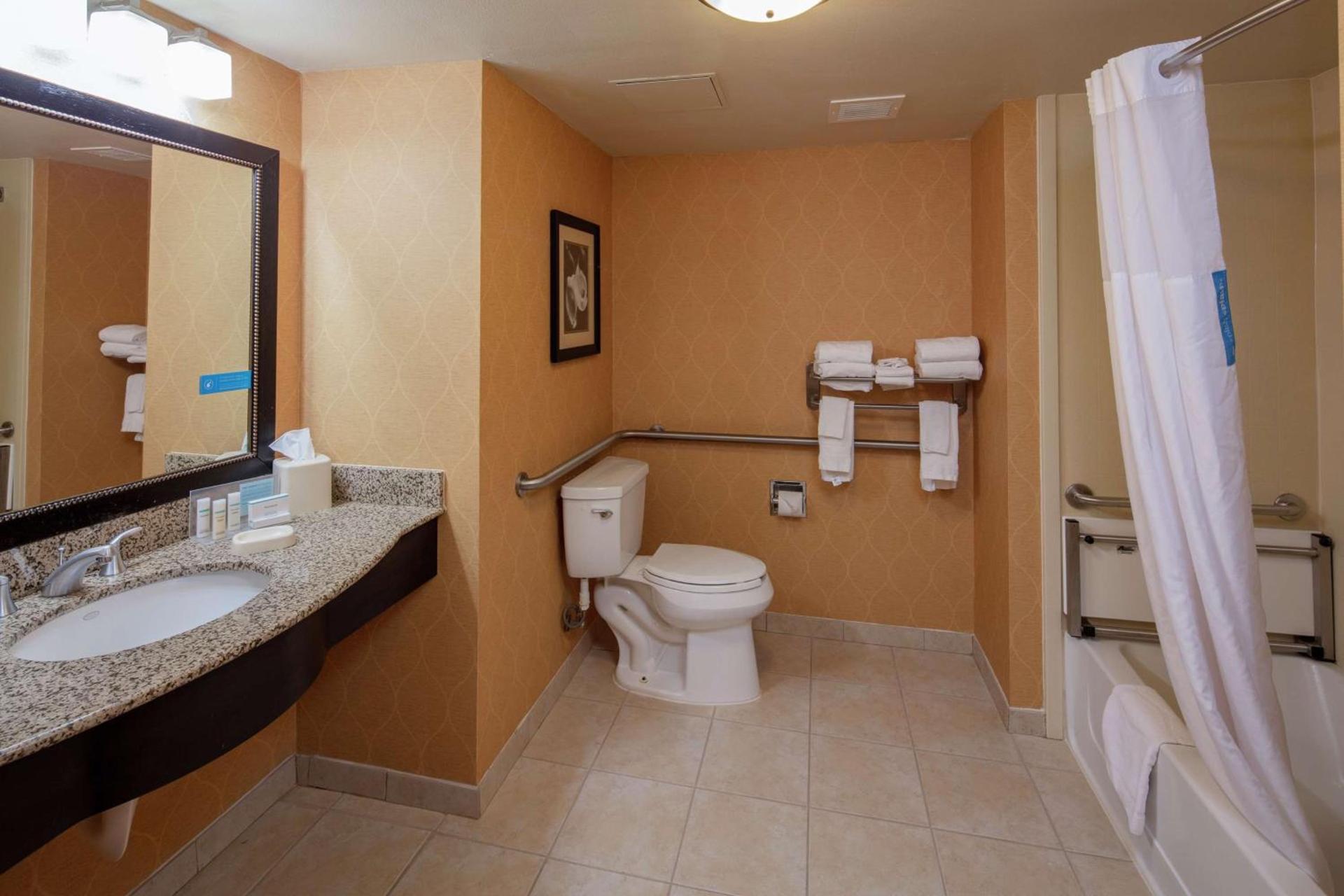 Hampton Inn & Suites Austin Cedar Park-Lakeline photo 34