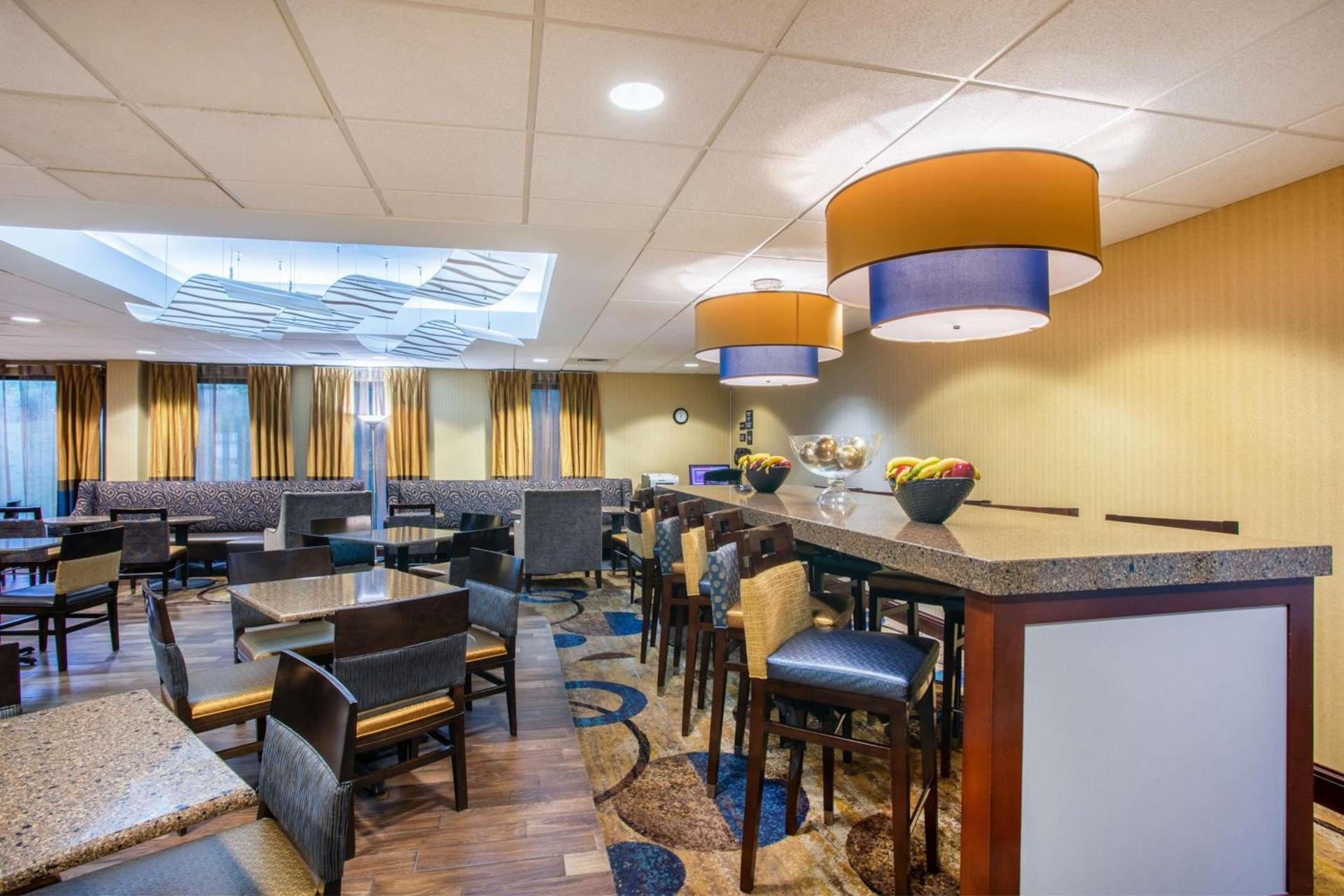 Hampton Inn Fishkill photo 7