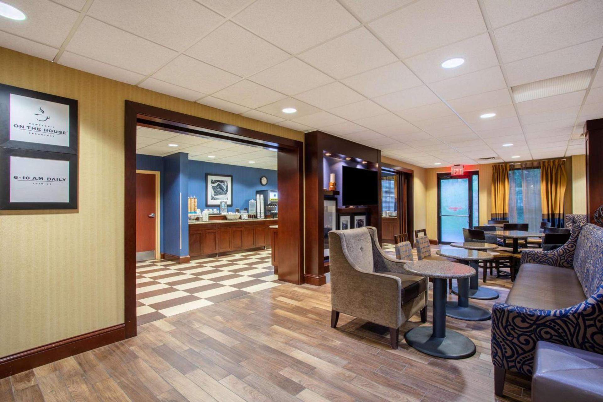 Hampton Inn Fishkill photo 12