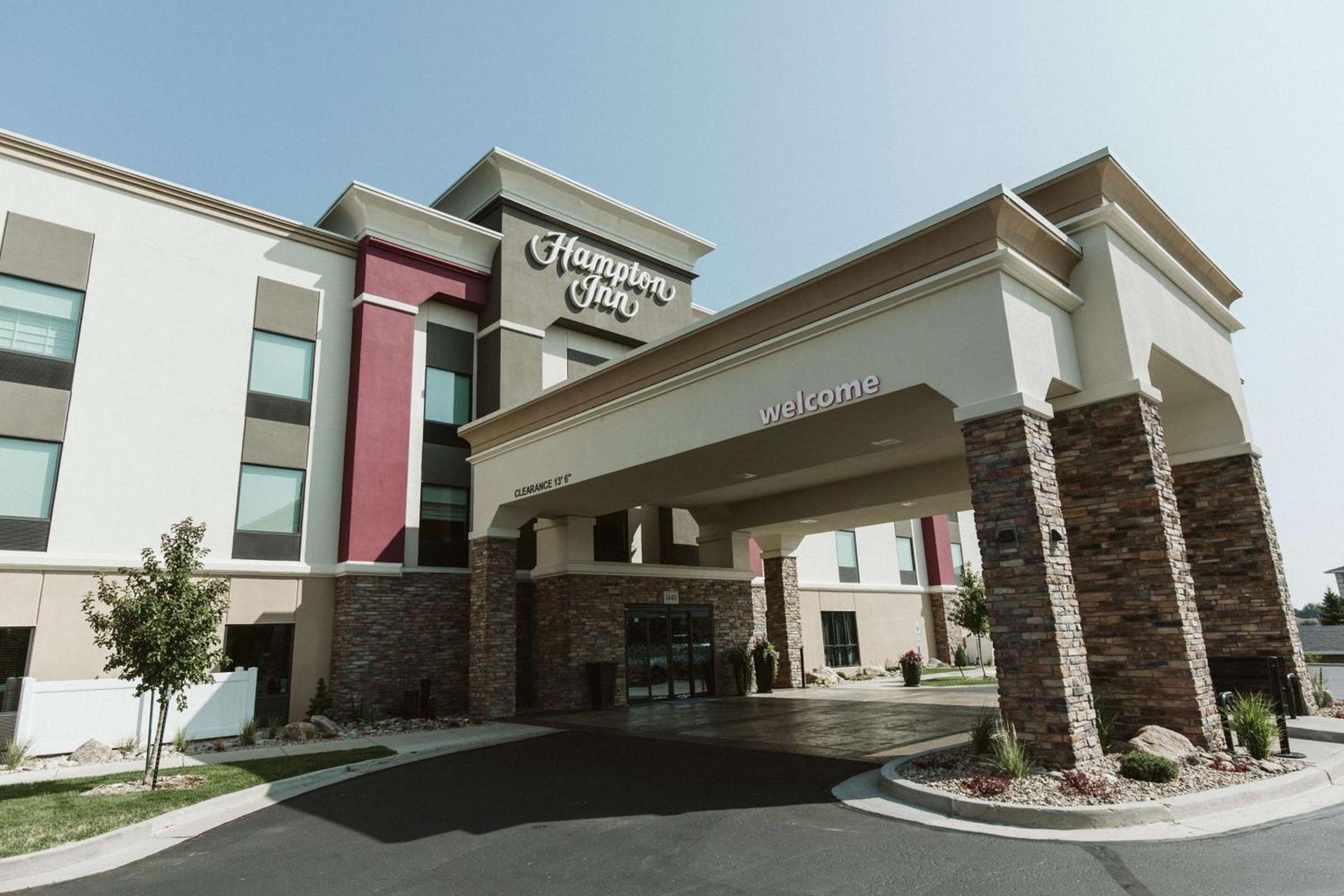 Hampton Inn Bismarck photo 1