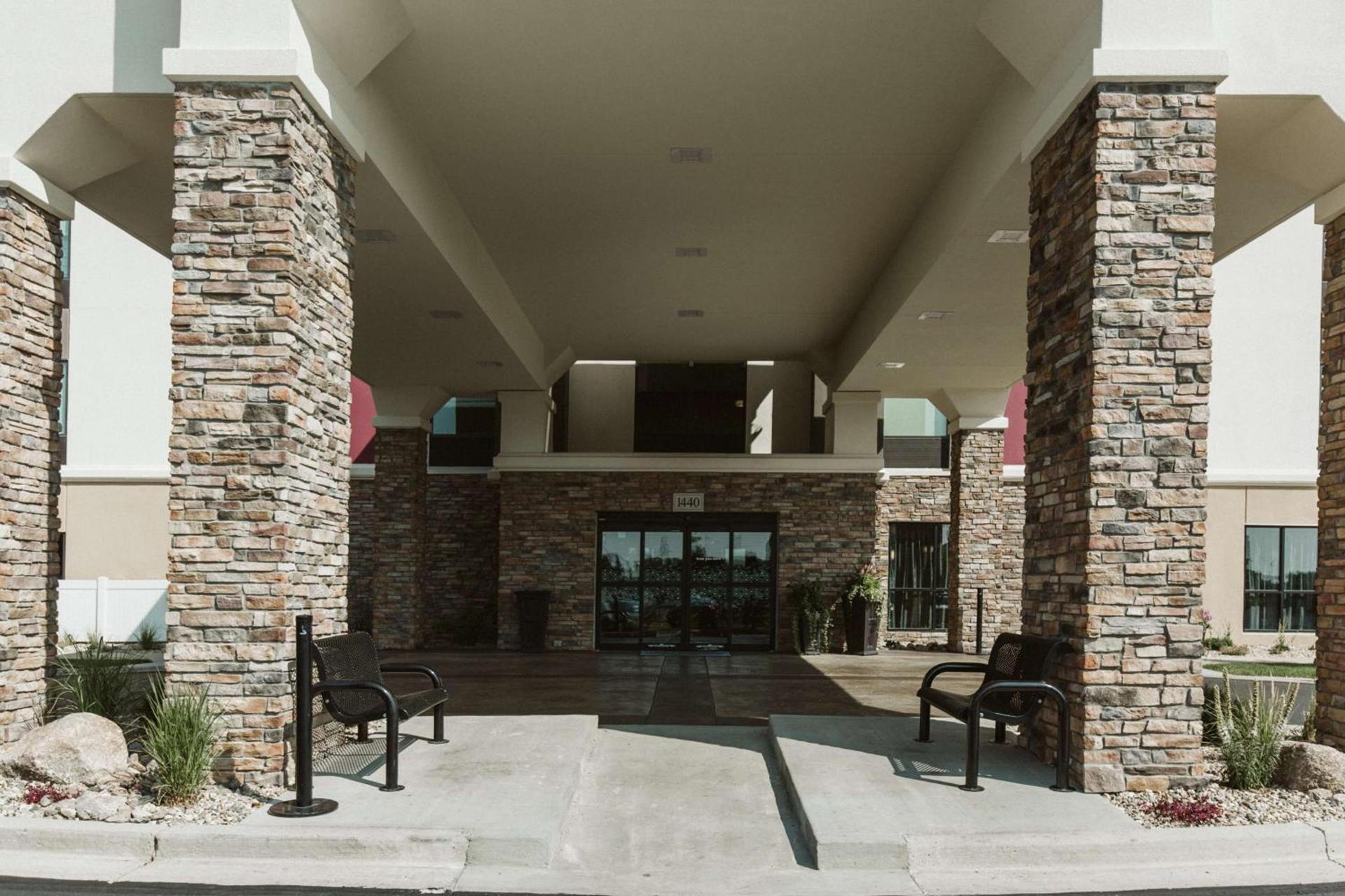 Hampton Inn Bismarck photo 7