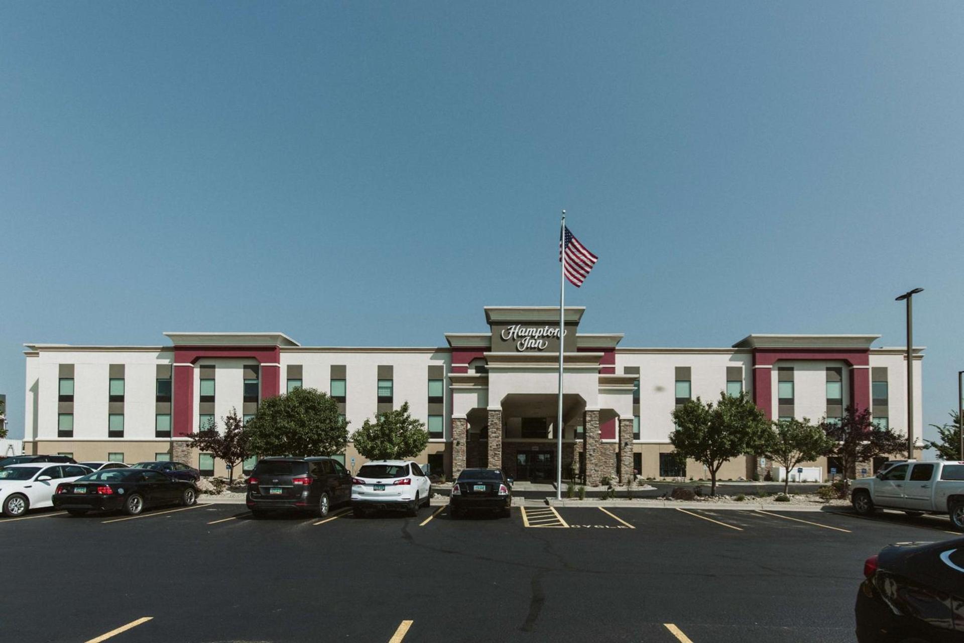 Hampton Inn Bismarck photo 8