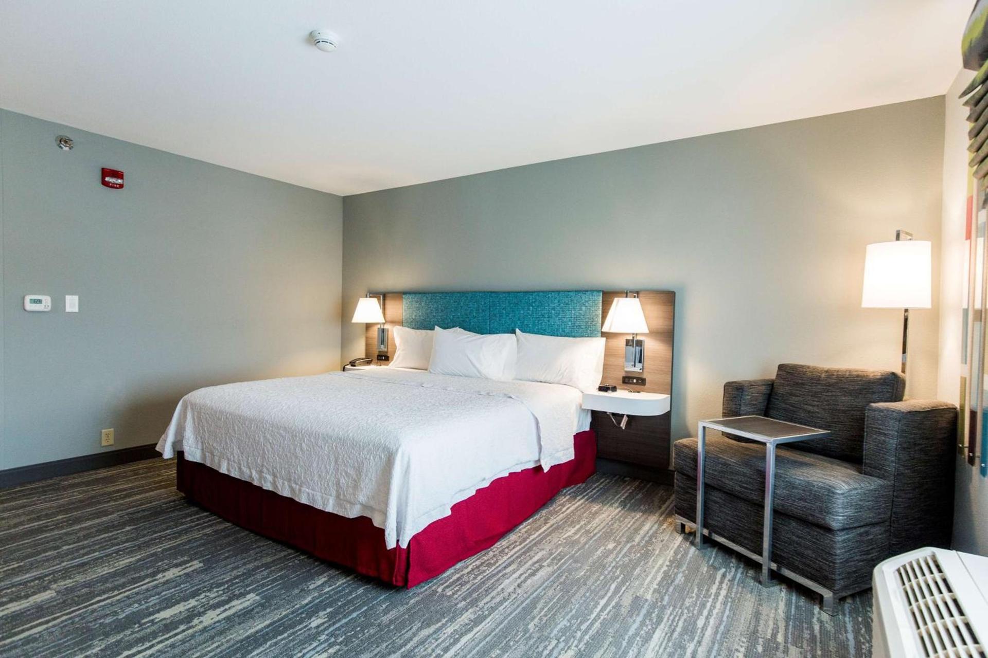 Hampton Inn Bismarck photo 40
