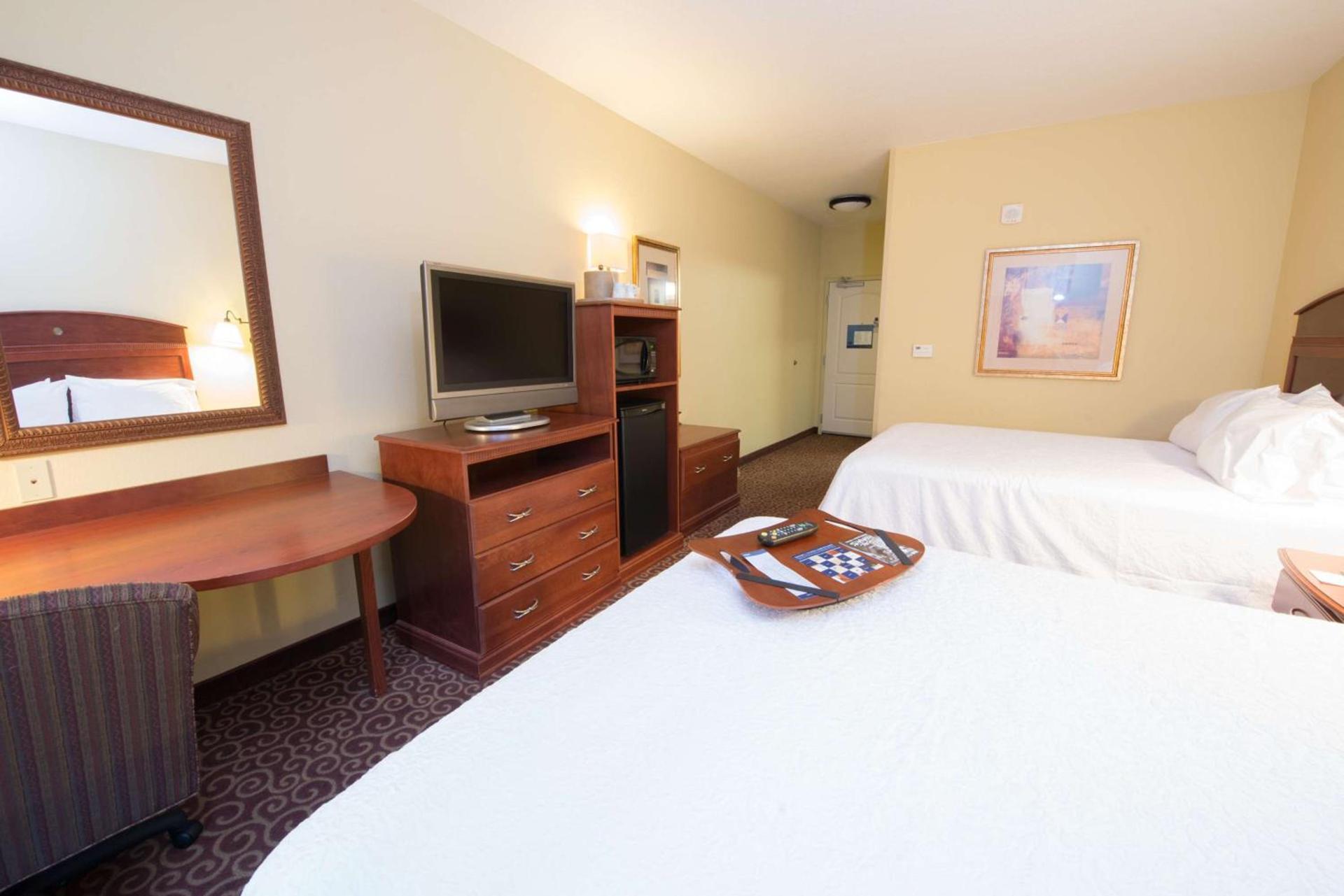 Hampton Inn Bismarck photo 43