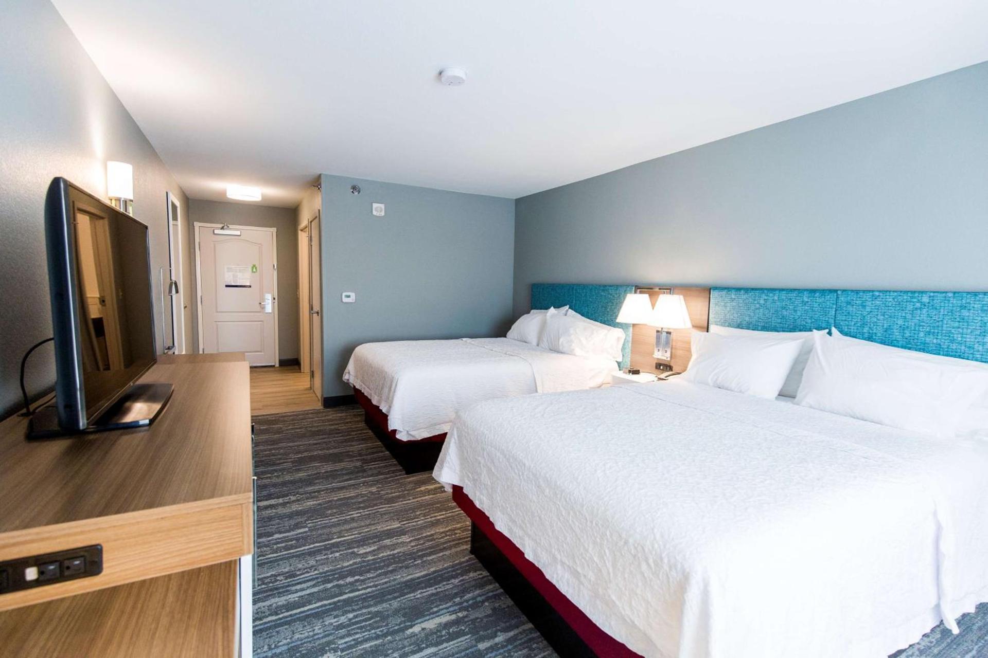 Hampton Inn Bismarck photo 49