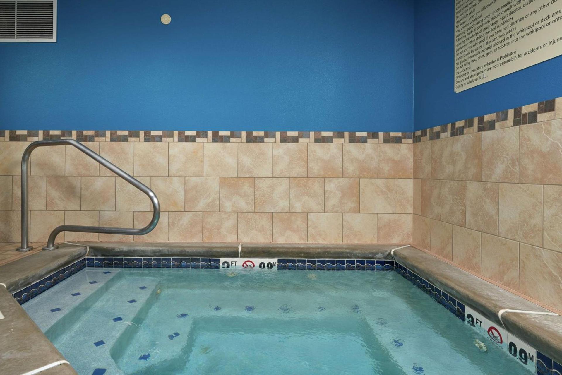 Hampton Inn Helena photo 22