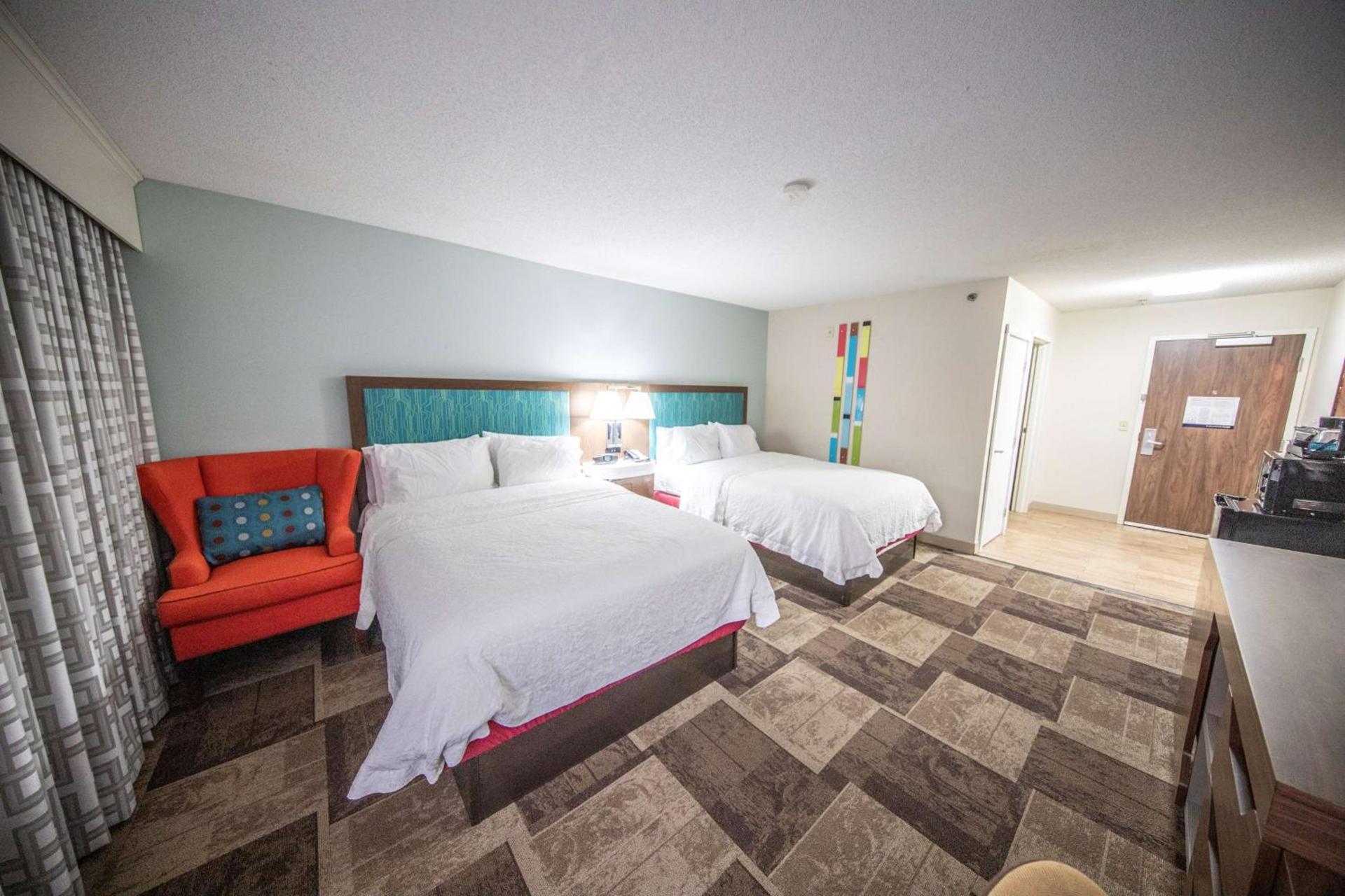 Hampton Inn Hutchinson photo 14