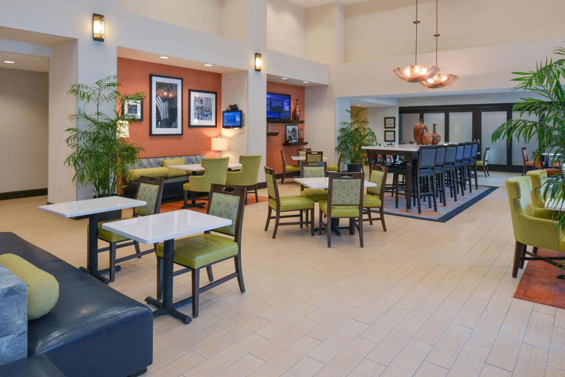 Hampton Inn & Suites - Ocala photo 4