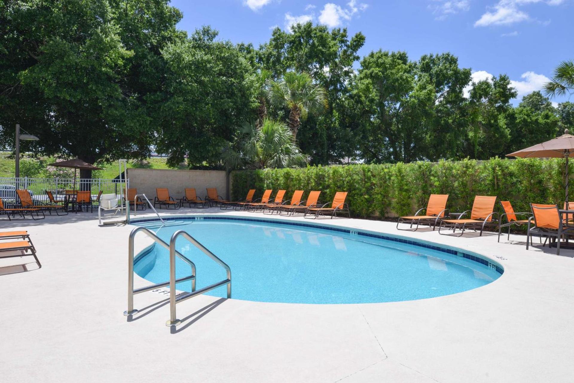 Hampton Inn & Suites - Ocala photo 8